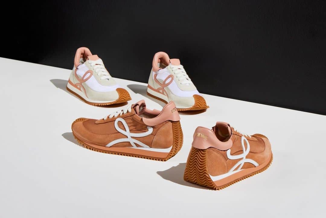 barneysnyofficialのインスタグラム：「Two Times the Sneaker Charm. @loewe #BarneysAtSaks @saks」