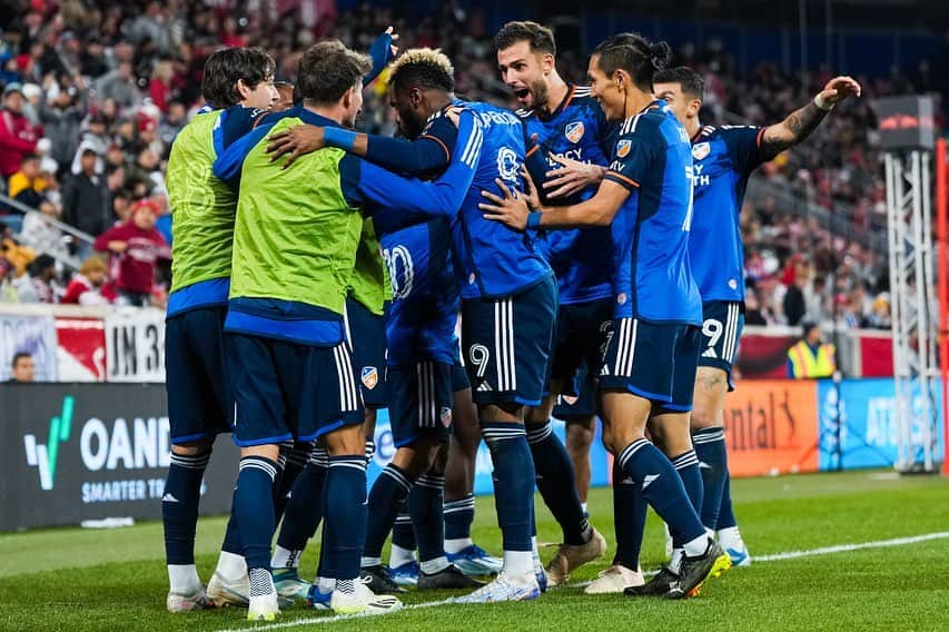 久保裕也のインスタグラム：「@fccincinnati 🔶🔷」