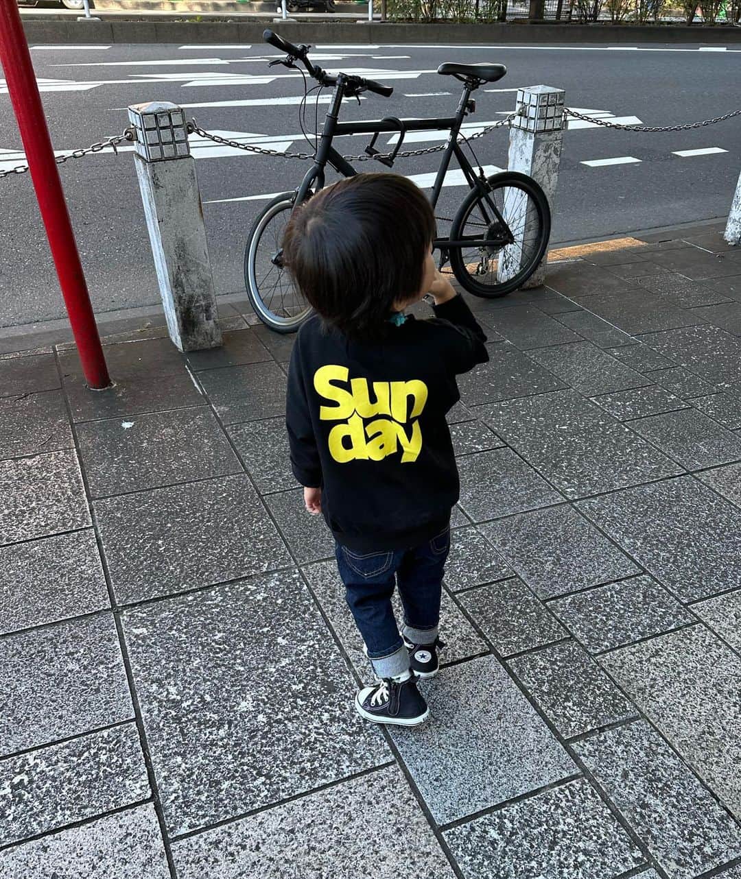 樽見麻緒さんのインスタグラム写真 - (樽見麻緒Instagram)「最近のむすこーでまとめ👦🏻🤍 まだまだちっちゃいけど、だんだん男の子になってきたな🥹  #4y#kids#kidsfashion#kidsstyle#kidsclothes#outfit#キッズコーデ#キッズコーデ男の子#キッズファッション#男の子コーデ#息子服#息子コーデ#むすこーで#親バカ部」11月5日 23時22分 - t_mao27