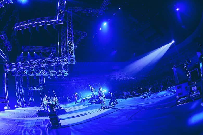 藤原広明さんのインスタグラム写真 - (藤原広明Instagram)「『バズリズム LIVE 2023』  横浜アリーナ  バズリズムLIVEのあなたにびっくらゔっ！！👍👍👍👍  photo by @sotarogoto  #バズリズムライブ #SUPERBEAVER」11月5日 23時38分 - hiroaki_drums_superbeaver