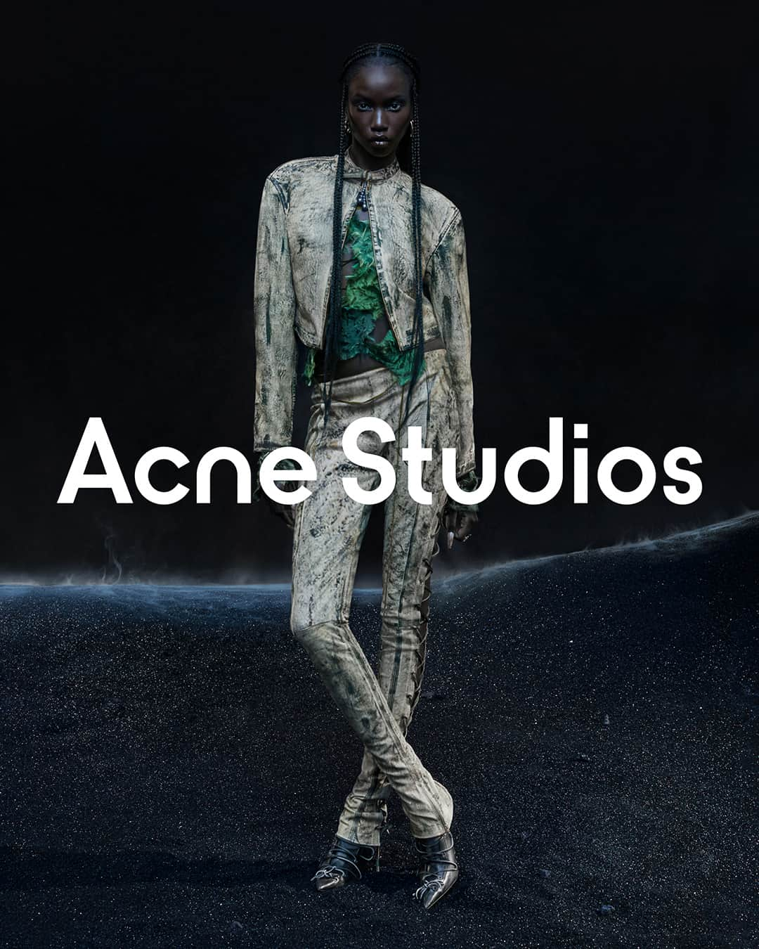 Acne Studiosのインスタグラム：「Crafty leather with a colour palette guided by moss, bark and leaves as seen on @AnokYai. Discover new leather pieces and the iconic #Platt bag, updated with lacing details for FW23.⁣ ⁣ Photographer: @CarlijnJacobs⁣ Stylist: @Leopolda.Duchemin⁣ Hair: @Jawaraw⁣ Make-Up: @Masae__Ito⁣ Set Design: @DavidJamesWhite_⁣ Nails: @Yvett_g」