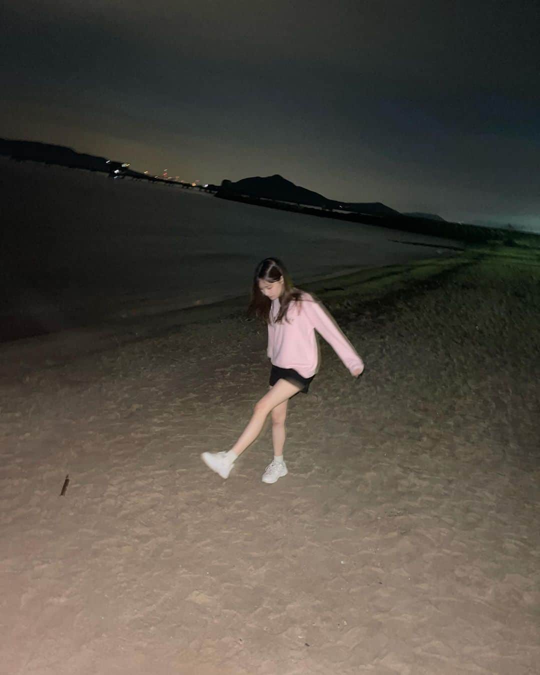 坂本 愛玲菜さんのインスタグラム写真 - (坂本 愛玲菜Instagram)「🌙🌊🐾」11月6日 0時16分 - erena_hkt48