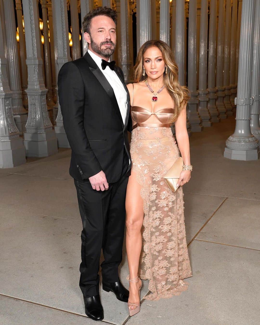 Just Jaredさんのインスタグラム写真 - (Just JaredInstagram)「So many stars stepped out in celebration of the 2023 LACMA Art+Film Gala! Tap this picture in the LINK IN BIO to see our picks for the 25 Best Dressed celebs at the event. #JenniferLopez #BenAffleck #KimKardashian #JodieTurnerSmith #AndrewGarfield #JuliaGarner #BillieEilish」11月6日 0時50分 - justjared