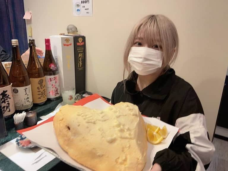 綾瀬志希さんのインスタグラム写真 - (綾瀬志希Instagram)「食物連鎖  #さかな」11月6日 1時15分 - shikinobu