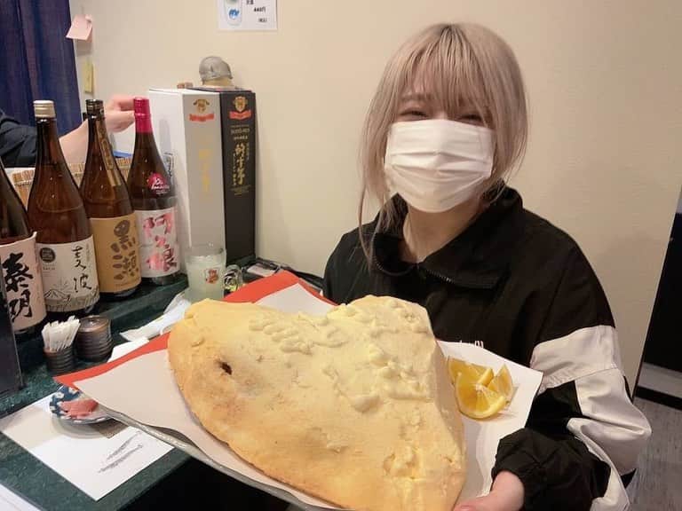 綾瀬志希さんのインスタグラム写真 - (綾瀬志希Instagram)「食物連鎖  #さかな」11月6日 1時15分 - shikinobu