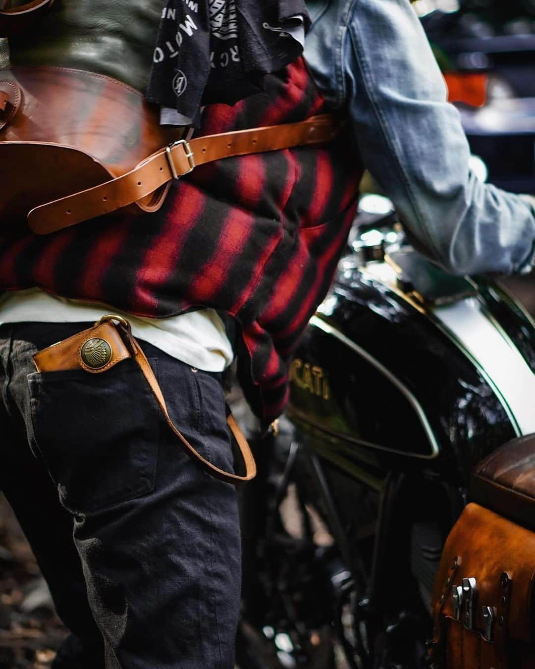 epidemic_motorsさんのインスタグラム写真 - (epidemic_motorsInstagram)「Good time ⛰🏍 @kei_ragnars  ・ 📸 @mryuniom  ・ 🏍 @scramblerducati  ⛑ @flying_monkeys_club  ・ Denim & Vest @sugarcanedenim  ・ 🥾 @theurbanwolfclub  ・ 🎒 @kasperibags  ・ ⌚️ @kuoe_official  ・ Turquoise bracelet @handcraft_ms.ring  Wallet @toronegroleather   ⚙️Follow @epidemic_motors For Daily Custom Bike Inspiration ⚙️  - Like, comment, and share - Tag your friends ✍️ - - - 🚀Turn on daily notifications  	 #motorcycle  #bike  #custom  #ride #epidemicmotors #epidemic_motors#ride_like_hell #instamoto #stocksucks #artist#builtnotbought #saintmotors #saint_motors #kustom  #kulture  #caferacer  #bratstyle #girlsbiker#musicians#la#motos#filmmaker#filmmaking#movie#dj#producer #writer」11月6日 1時53分 - epidemic_motors