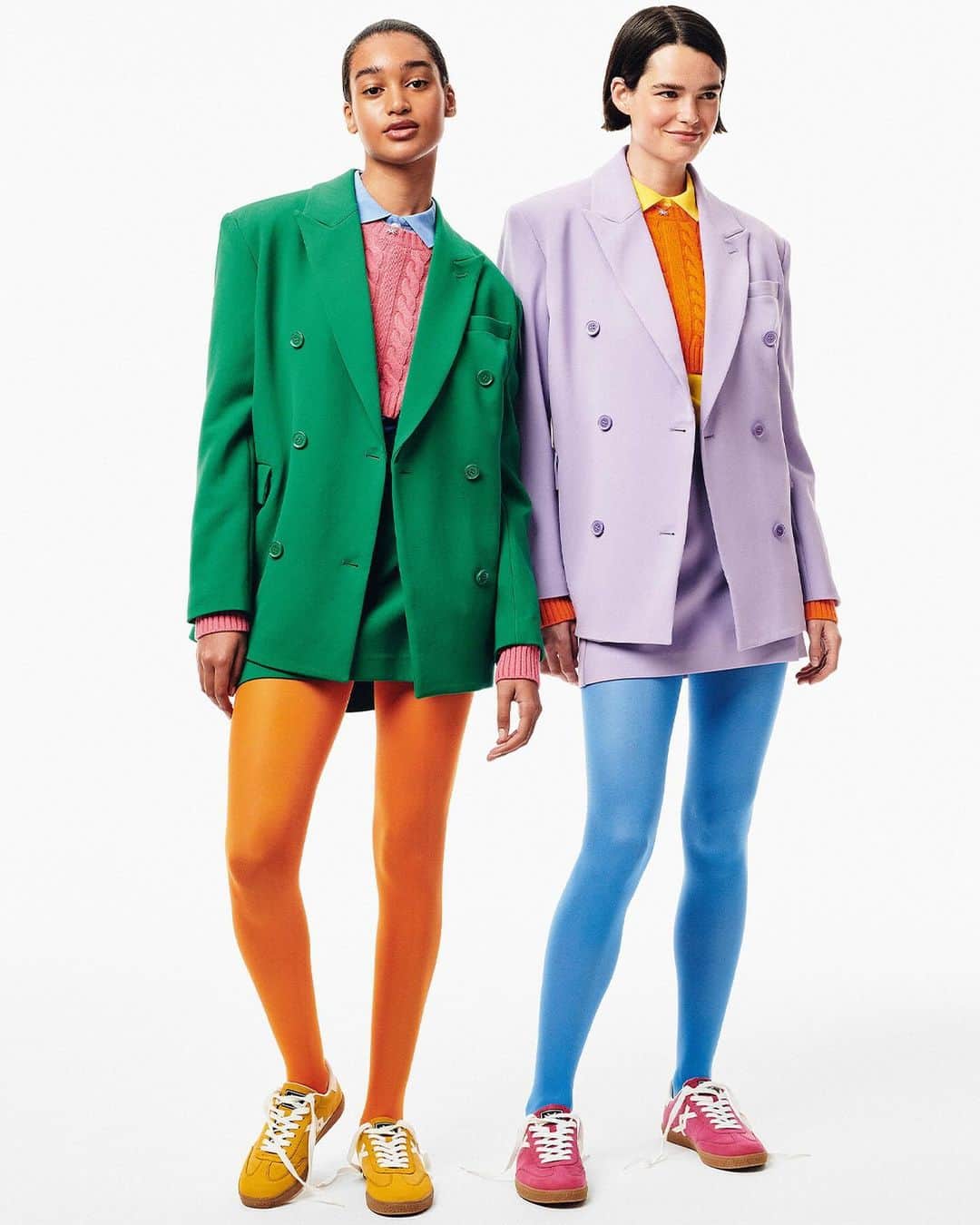 ベネトンさんのインスタグラム写真 - (ベネトンInstagram)「The signature United Colors of Benetton color-block suits are ready for a little razzle-dazzle. Easy-chic layering: let’s do polos instead of shirts, let’s do sneakers instead of heels, let’s do the new furry BE Bag.  Shop the FW23 collection by @andreaincontri  #Benetton」11月6日 2時05分 - benetton