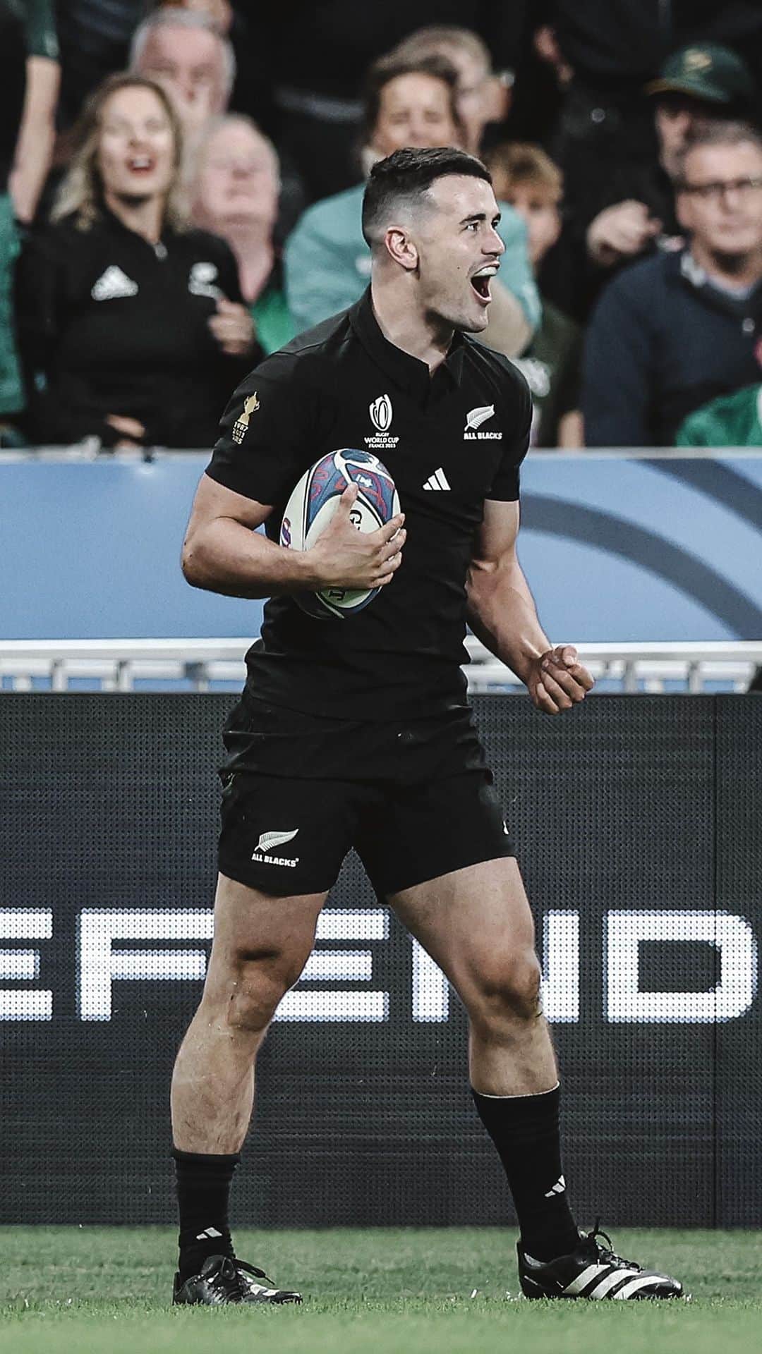All Blacksのインスタグラム：「What a tournament from Will Jordan, equal top try-scorer at a single edition of a Men’s RWC 👏  Recap all of Will’s tournament tries 👇  #AllBlacks」