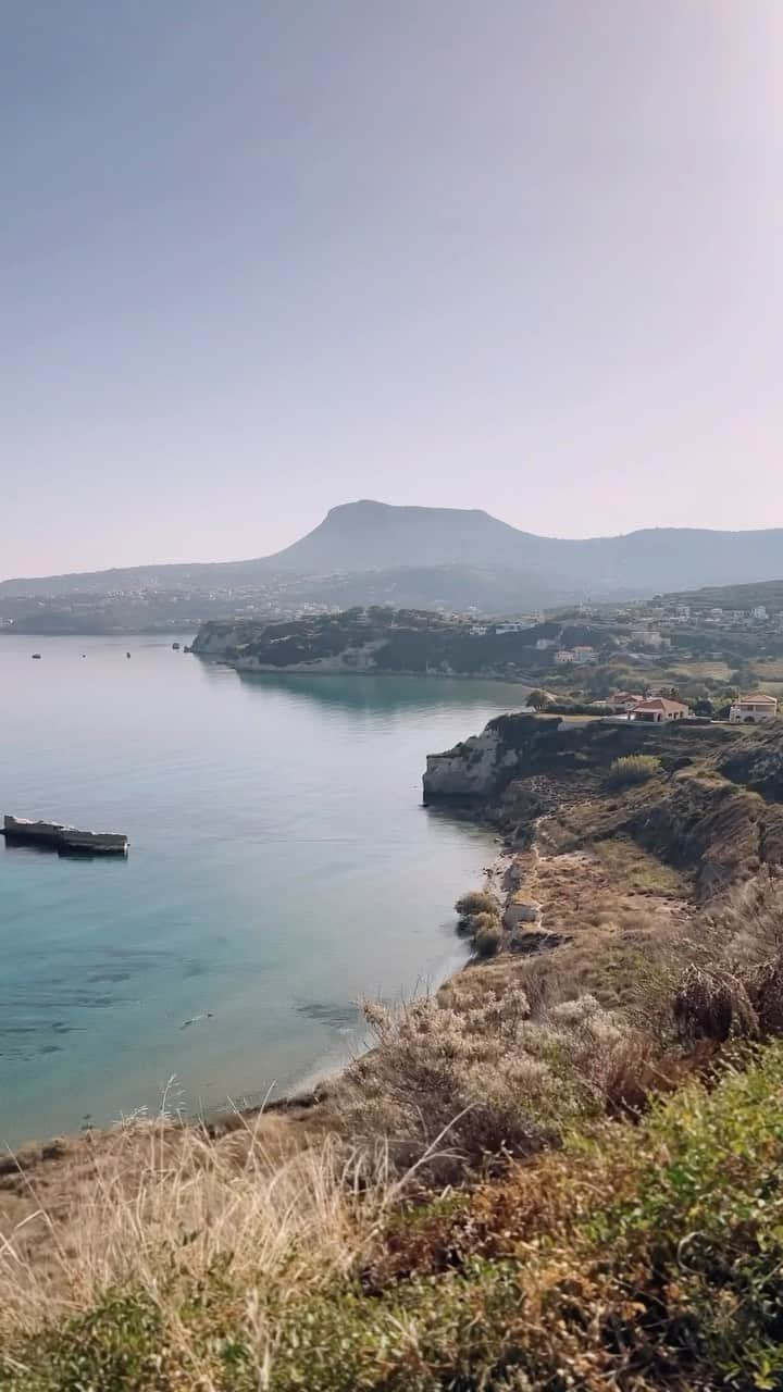 ジャクリーン・ミクタのインスタグラム：「Memories with my ♥ from Crete! @klemenswhite」