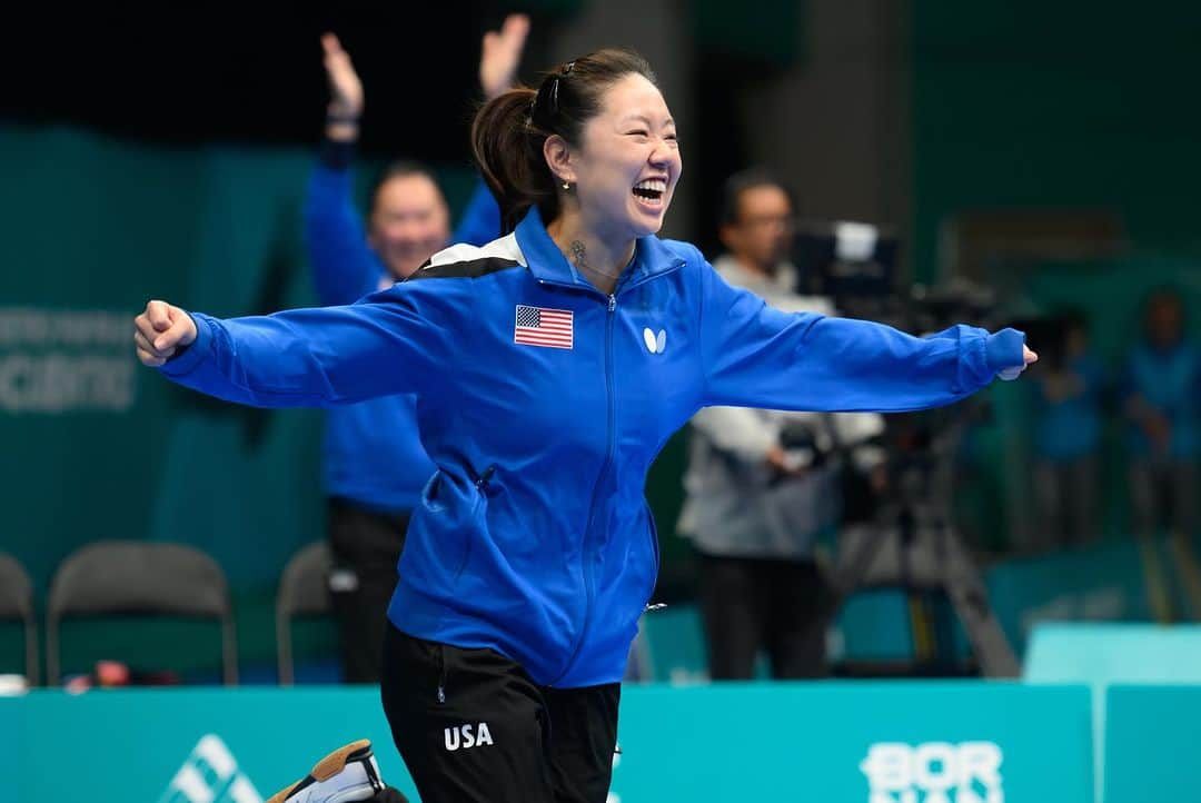 リリー・チャンさんのインスタグラム写真 - (リリー・チャンInstagram)「PAN AMERICAN GAMES CHAMPIONS!!! 🥇🇺🇸  Wow. Incredibly proud of this team for pulling through and working so hard together to secure a gold medal for Team USA. Thank you to our coach, friends, family, sponsors, and fans out there. We really couldn’t have done this without you 😭💛  @joolaglobal  @joolausa  @pingpod  @ttamerica」11月6日 3時54分 - lilyyz