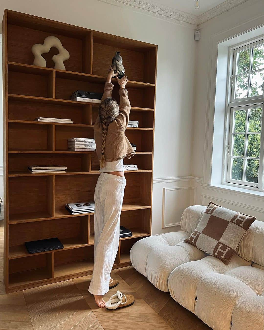 ペニーレ・タイスベックのインスタグラム：「Lately 🤎🧸🍂」