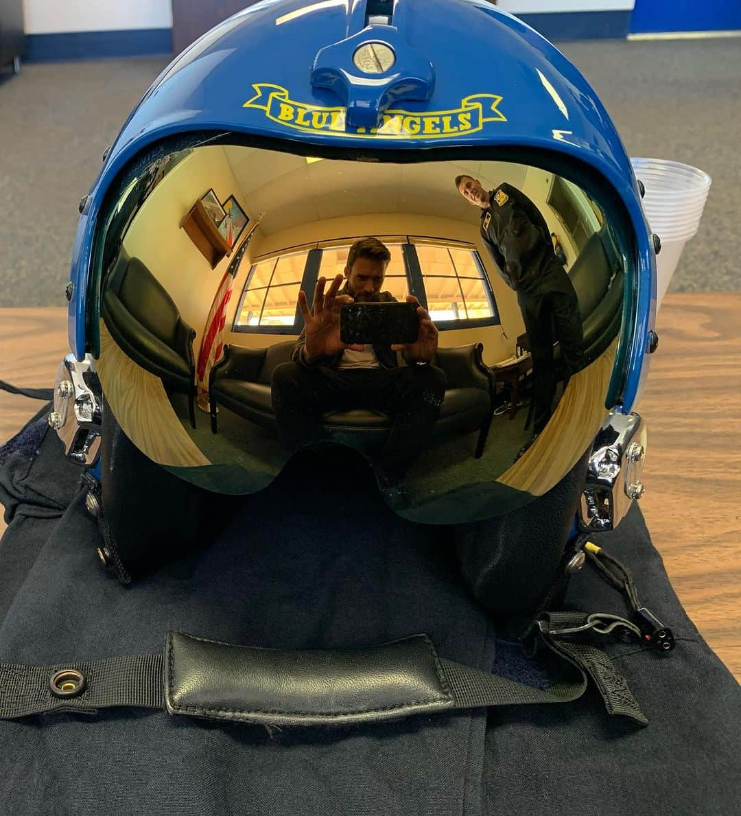 スコット・イーストウッドのインスタグラム：「I will never forget when I got the opportunity to fly with the blue angles and then we had a real emergency.  Blew out front tire on the landing.  Had to take off immediately and Do an emergency landing with no front tire. (They do this the same way they land on aircraft carriers). Get caught by a metal coil/ rope.  It was amazing.  Thankfully for me. My pilot “whiskers” was a total pro and stuck the landing.  #navy  #blueangels #whiskers #stickthelanding」