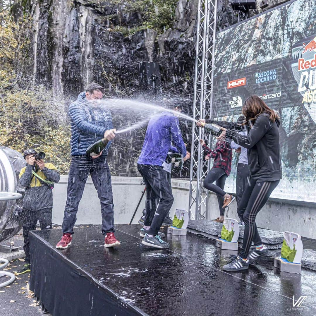 イェルネイ・クルーダーさんのインスタグラム写真 - (イェルネイ・クルーダーInstagram)「The second edition of the Red Bull Dual Ascent was an exhilarating event! Huge congratulations to Julija and Jernej Kruder for their impressive victory in this race against the clock and their pumped arms. Grateful to everyone who contributed to making this special competition possible. Anticipating the next one eagerly! 🧗‍♂️💪  #ClimbingIntelligenceAgency #RedBullDualAscent #Winners #ExcitementAhead」11月6日 4時08分 - kruderjernej