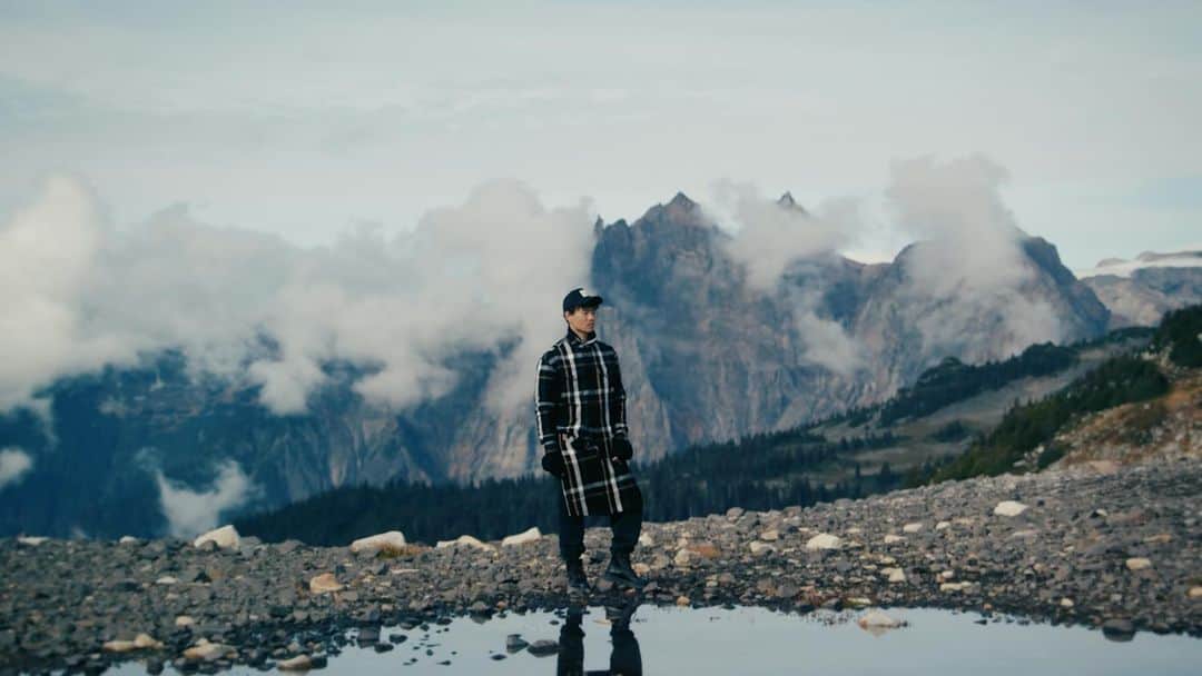 陳冠希のインスタグラム：「GO OUTSIDE !!!!!! 11/11 TRIPPED OUT #comingsoon #madefromcanada」