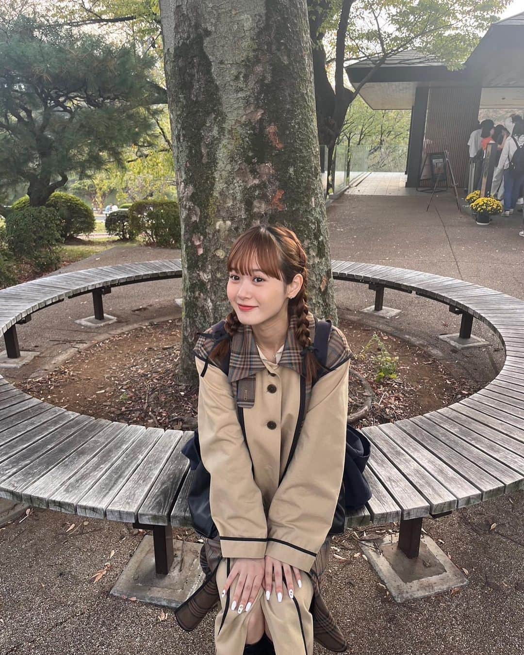 植田真白さんのインスタグラム写真 - (植田真白Instagram)「公園で食べるといつもの何倍も美味しい」11月6日 16時42分 - mashiro_0129