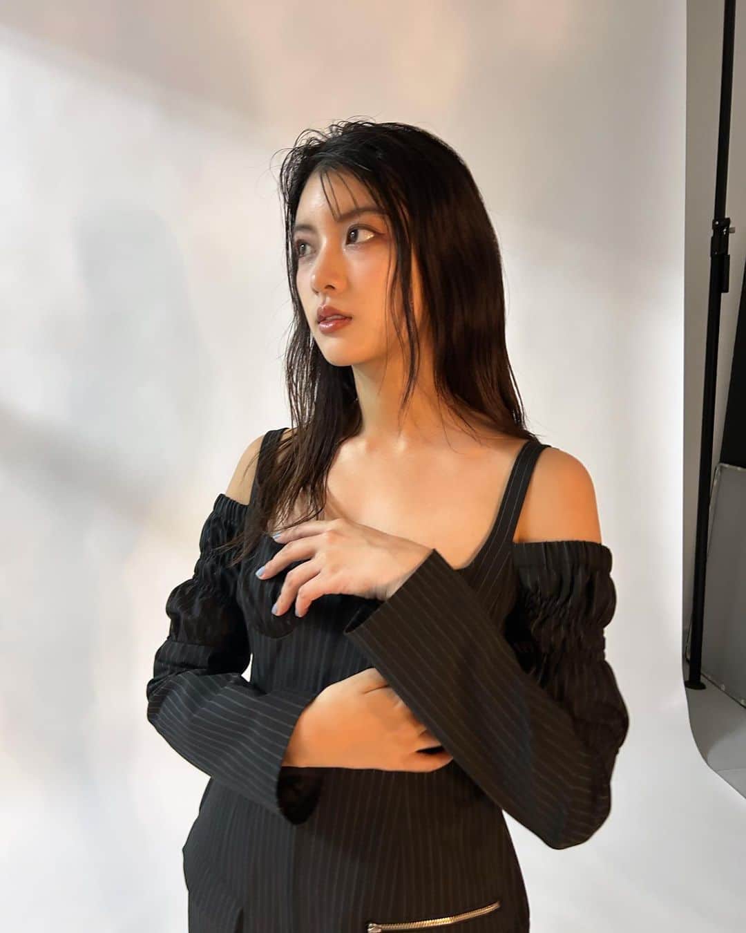 HITOMIさんのインスタグラム写真 - (HITOMIInstagram)「"𝙈𝙖𝙮 𝙩𝙝𝙞𝙨 𝙝𝙖𝙥𝙥𝙞𝙣𝙚𝙨𝙨 𝙘𝙤𝙣𝙩𝙞𝙣𝙪𝙚 𝙛𝙤𝙧𝙚𝙫𝙚𝙧 🧁」11月6日 16時42分 - __htm.13__