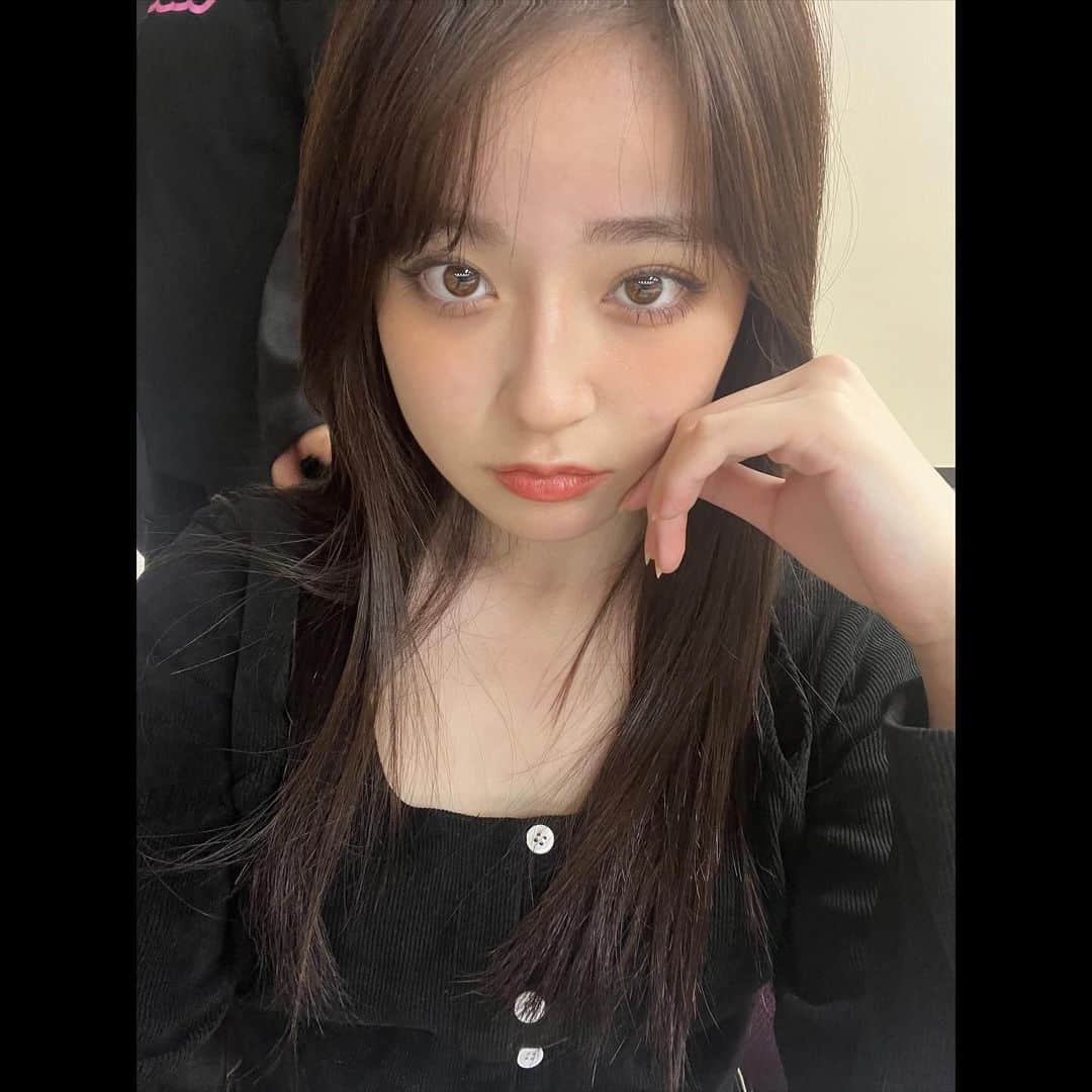 足川結珠さんのインスタグラム写真 - (足川結珠Instagram)「︎ ︎︎︎︎︎ 昨日はニコラミーティングだったよ❤️  ニコフェスぶりにみんなと会えて楽しかったの〜！ またみんなと会えるの楽しみにしてるね🥹🩷  #足川結珠 #nicola #ニコラ #ニコモ #ニコラミーティング #ゆず #07」11月6日 15時37分 - yuzu_ashikawa1222official