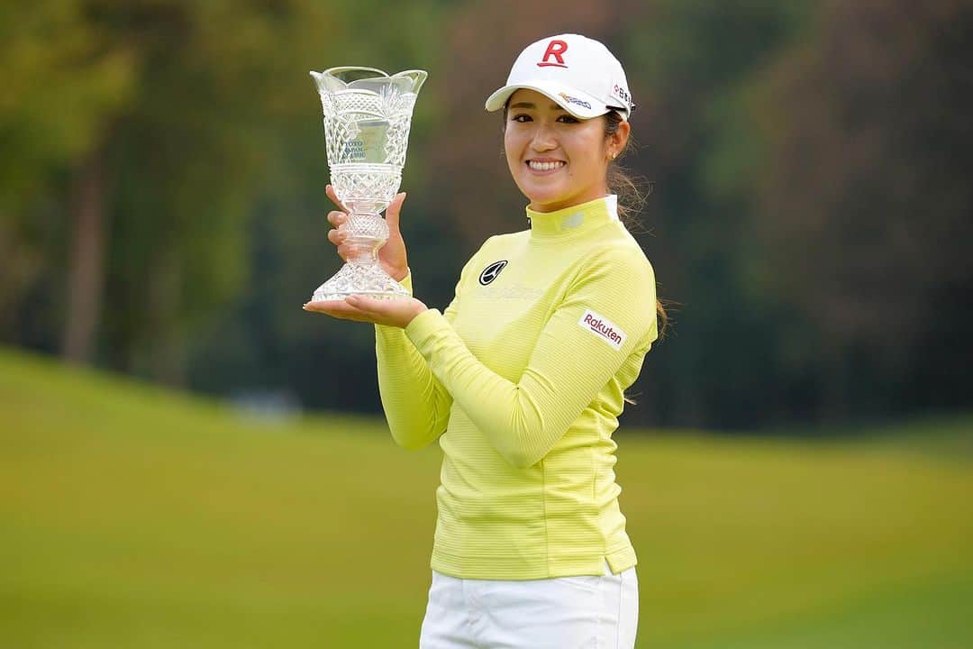 稲見萌寧のインスタグラム：「. TOTOジャパンクラシック  #稲見萌寧 プロ13勝目を挙げました！！ 前半戦の苦しい時期を乗り越えての今季初優勝です✨ おめでとうございます！ 今シーズン残り3試合にも注目です😍😍  #稲見萌寧 #JLPGA #TOTOジャパンクラシック #女子ゴルフ #女子プロゴルファー」