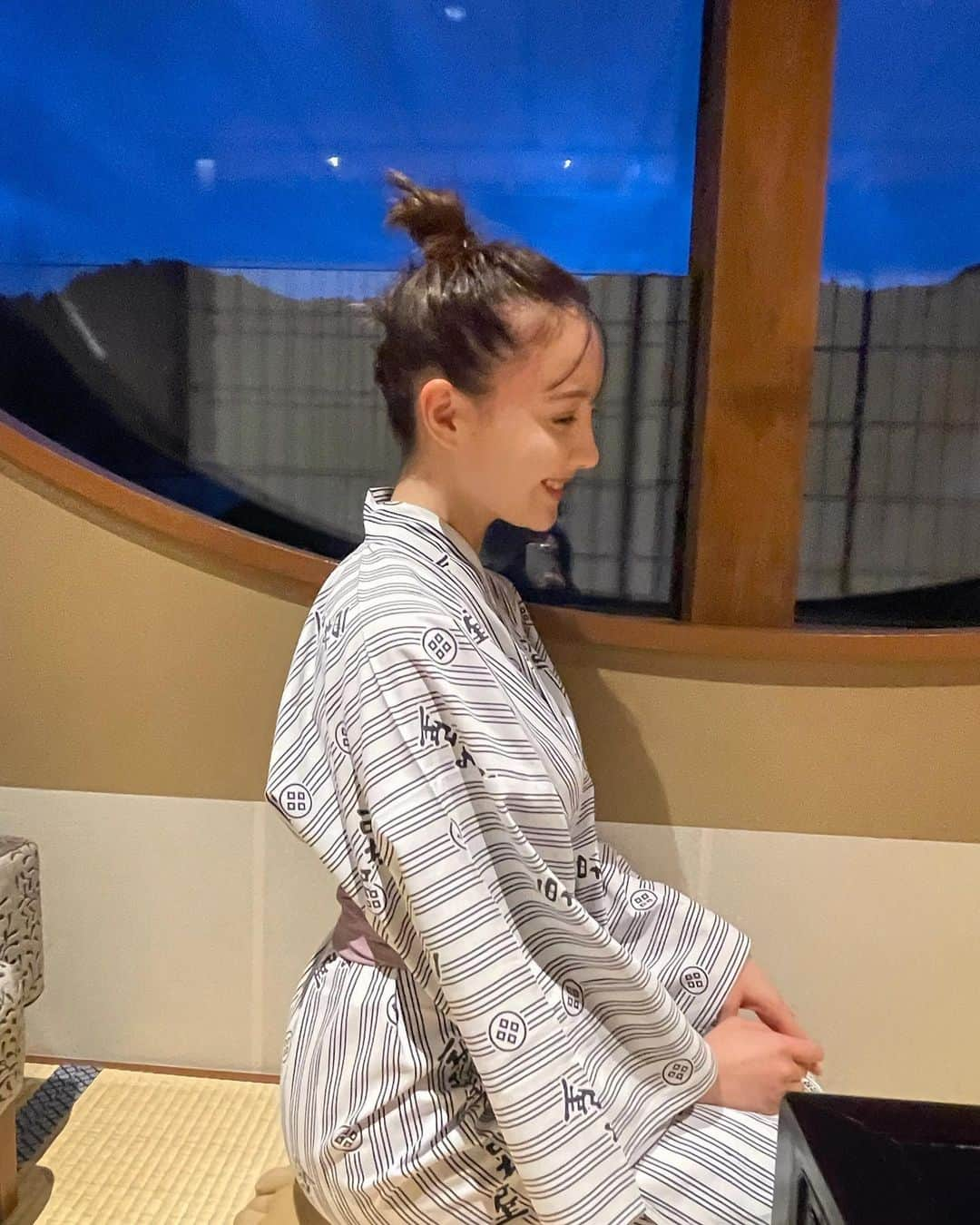 トリンドル玲奈さんのインスタグラム写真 - (トリンドル玲奈Instagram)「旅色の撮影で兵庫県へ☺️  楽しかった〜!   撮影中、キャベツチップのUFOキャッチャーにも挑戦💪 結局取れなくて、買いました☺️びっくりするほど美味しかった〜😋」11月6日 16時23分 - toritori0123