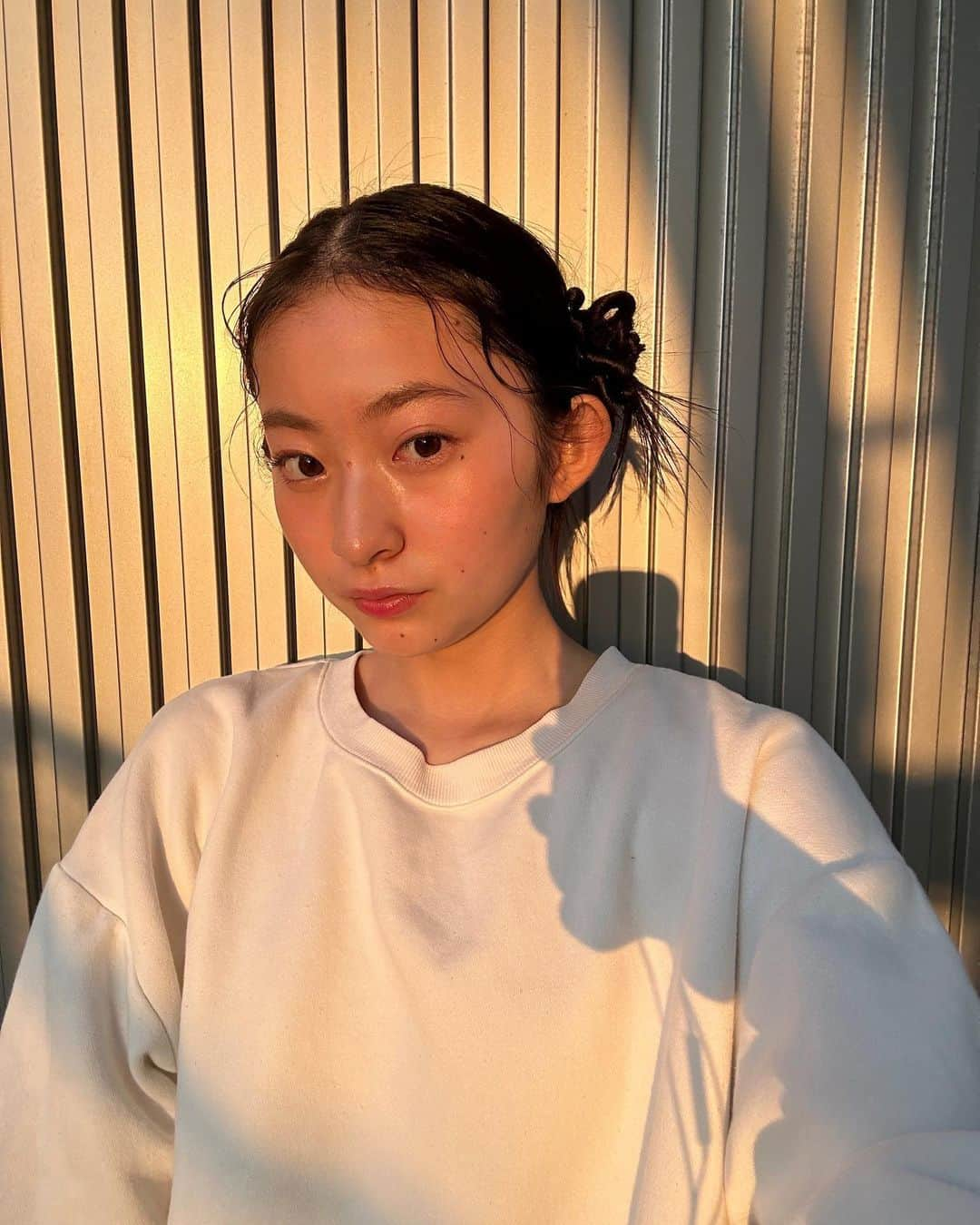 Ayamiさんのインスタグラム写真 - (AyamiInstagram)「撮影で可愛くてオシャレなヘアアレンジしてもらった✨😆」11月6日 7時35分 - ayami__0629