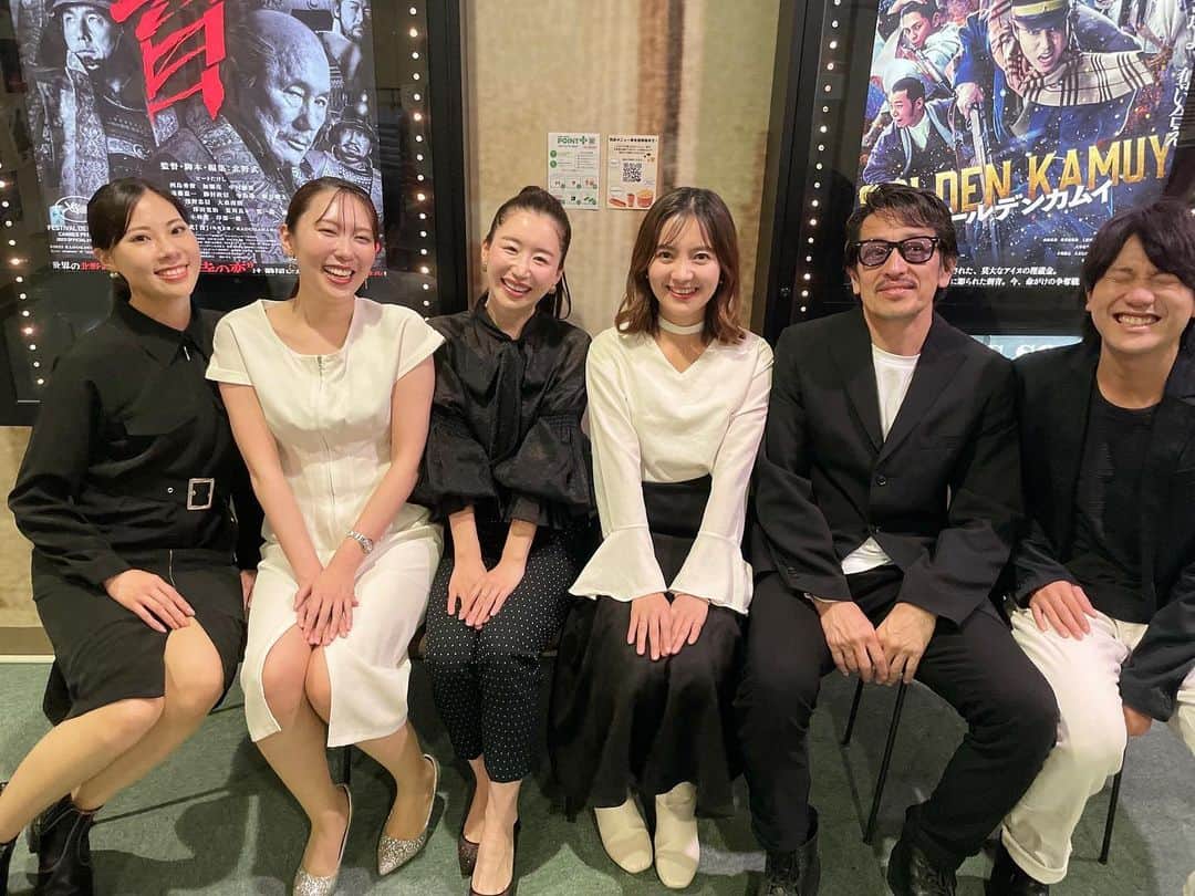木村圭作のインスタグラム：「昨晩のミニ舞台挨拶アレやコレや♬ 11月9日まで #池袋HUMAXシネマズ 20:00から上映してますので宜しくお願いします。  12月1日から #あつぎの映画館kiki で1週間の上映決まりました！ #ダウンタウンユートピア」