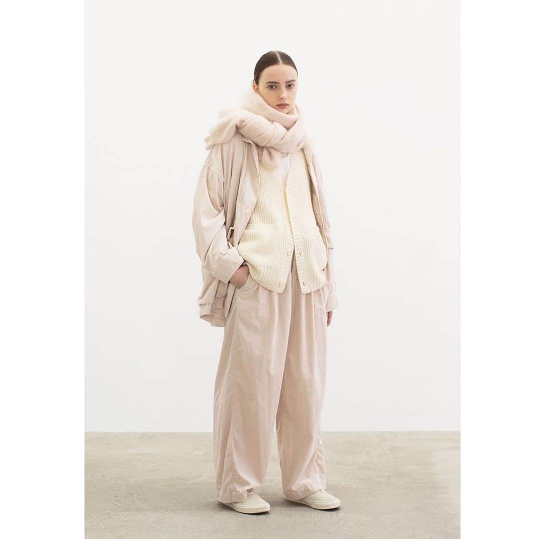 のインスタグラム：「_ TOUJOURS / トゥジュー “2 In-pleat Baggy Pants - GARMENT DYE PIMA COTTON CORDUROY CLOTH” ￥57,200-  〈online store / @digital_mountain〉 https://www.digital-mountain.net/shopbrand/ct449  【オンラインストア#DigitalMountain へのご注文】 *24時間受付 *14時までのご注文で即日発送 *1万円以上ご購入で送料無料 tel：084-973-8204  We can send your order overseas. Ordering procedure details can be found here. >>http://www.digital-mountain.net/html/page56.html   #TOUJOURS #トゥジュー #wm_ladies  実店舗：@wonder_mountain_ #WonderMountain  〒720-0043  広島県福山市船町2-23 JR 「#福山駅」より徒歩10分 #ワンダーマウンテン #japan #hiroshima #福山 #福山市 #尾道 #倉敷 #鞆の浦 近く  WOMEN/GOODS： @hacbywondermountain」