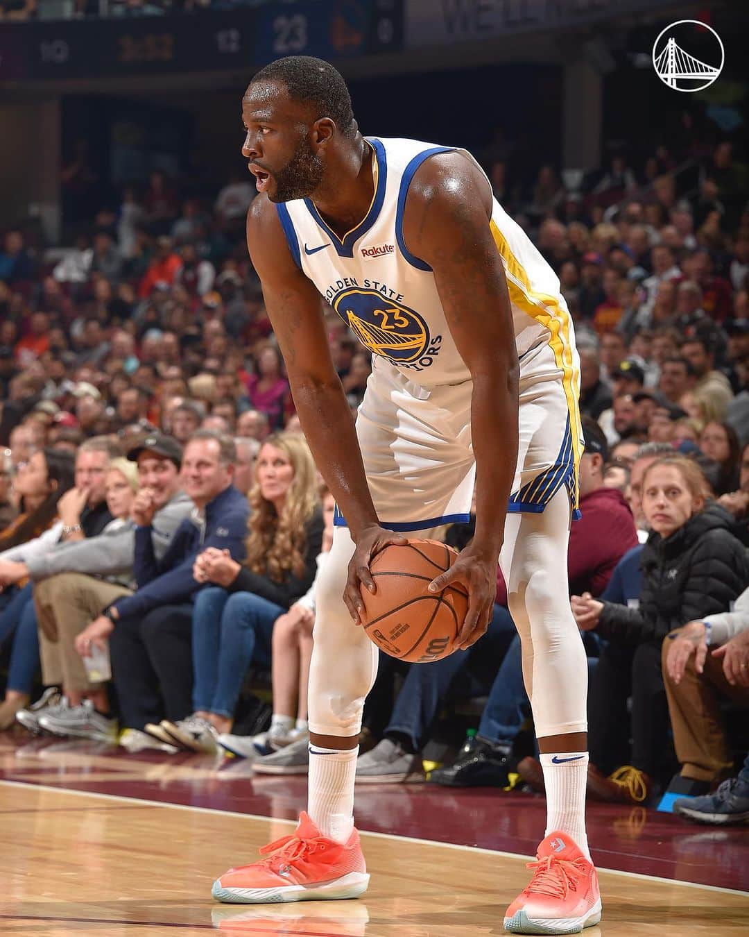 ゴールデンステート・ウォリアーズのインスタグラム：「2 corners 2 threes Dray 👌」