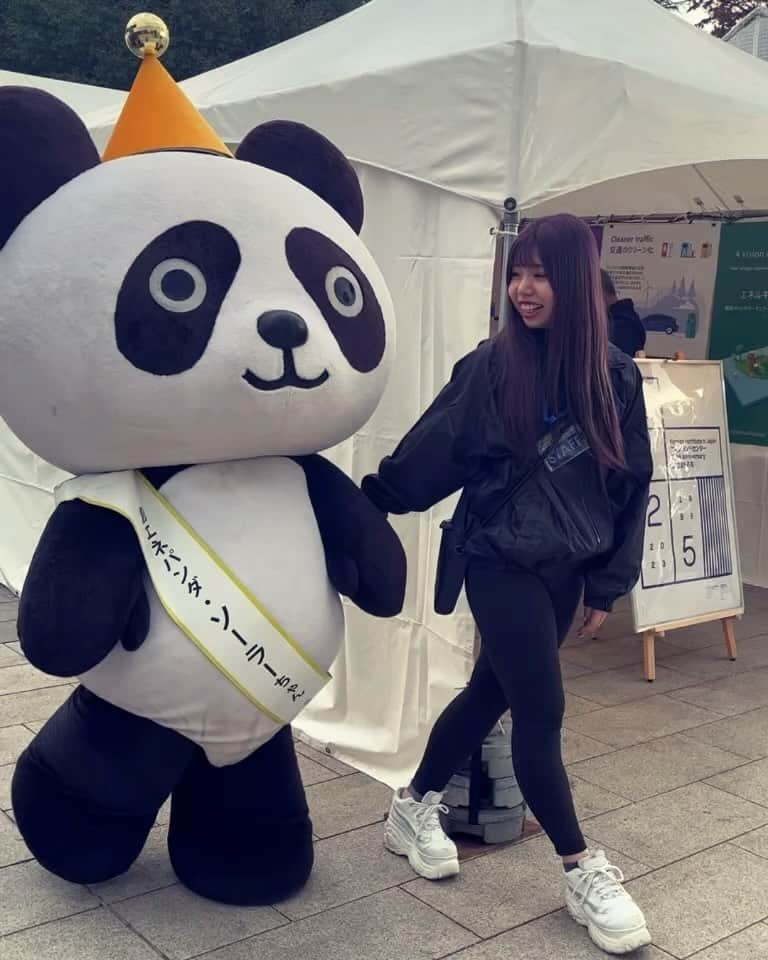 tsmshibuya_datokyoのインスタグラム：「創エネあかりパーク2023 @上野恩賜公園、終了！　  明日のエネルギーとして期待が高まっている再生可能エネルギーを中心に、日本の新しい創エネ・省エネ技術と最新の光技術を組み合わせて、明るい未来を体感できる、美しく楽しい光のイベントです。 様々な展示を通して、再エネ・創エネ・省エネについて学ぶことができました。   パンダ隊、ライトシアター隊として 会期中、在校生が出演いたしました！  ご来場くださったみなさま、ありがとうございました！  #datokyo #俳優 #俳優志望 #ミュージカル #ミュージカル俳優 #声優 #声優志望 #ダンス #ダンサー  #テーマパークダンサー  #ljk #高校生 #高3 #高３ #高2 #高２ #進路 #進路相談 #進路選択 #進路選び #進路ガイダンス #渋谷 #東京 #shibuya #照明 #上野公園 #上野恩賜公園 #あかりパーク #パンダ #着ぐるみ」