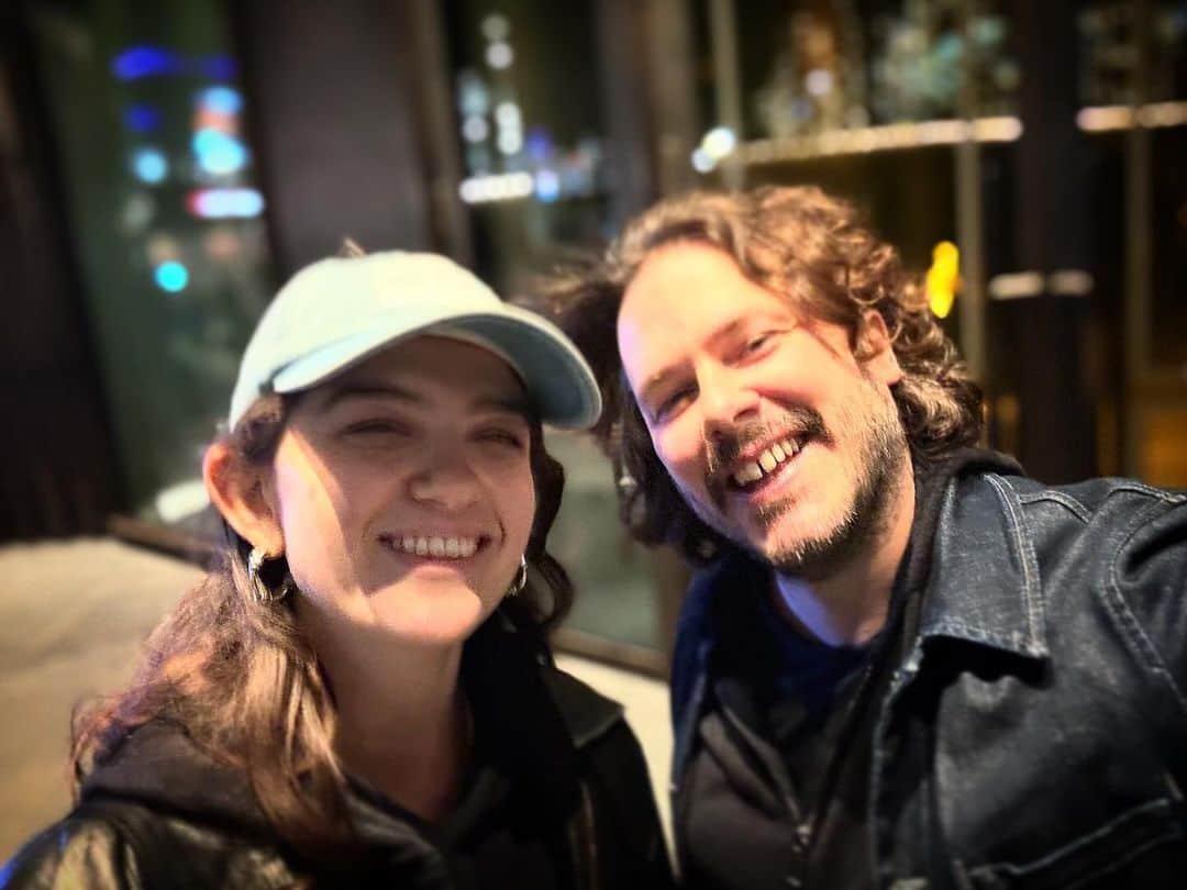 エドガー・ライトのインスタグラム：「Thank you to all who came out to see #scottpilgrimvstheworld in @dolbylabs Cinema at the @odeoncinemas West End. @emmmaseligman was a fantastic moderator and all round badass (and Torontonian to boot!). If you haven’t seen her films ‘Shiva Baby’ and ‘Bottoms’, do so immediately!  Hope all that came enjoyed the film, the talk and the amazing #scottpilgrimtakesoff trailer on the big screen.  Thanks to @empiremagazine and @ctah1976 for hosting. And to the lovely Odeon staff who made it a pleasure.」