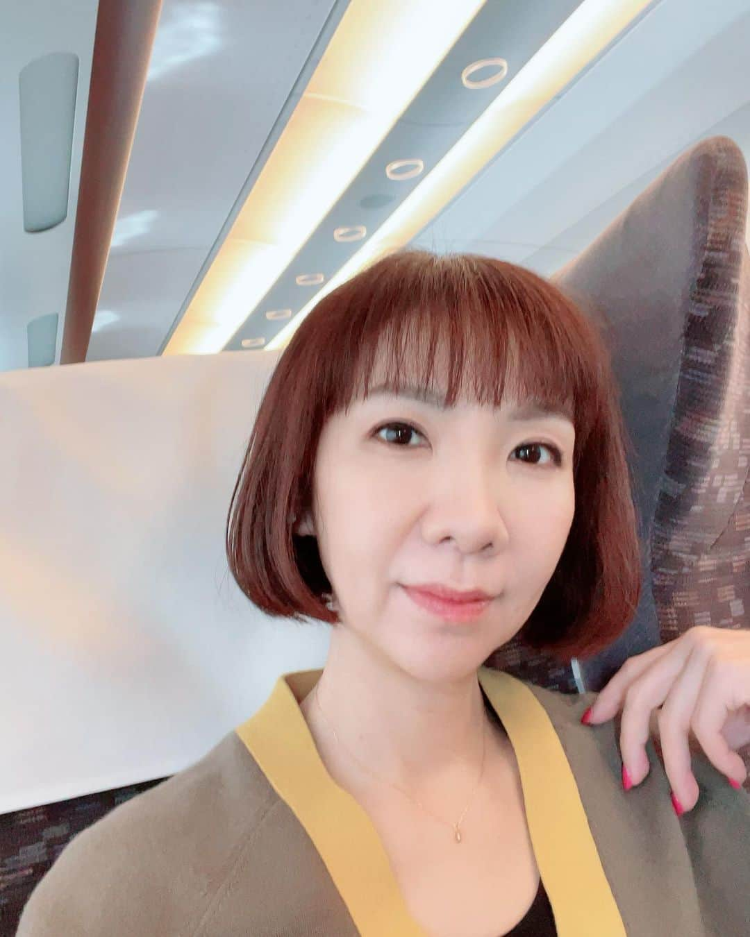 樹里咲穂のインスタグラム：「大阪いくよー🚅 日帰り🚅✨ 詳しくはまたねー💕」