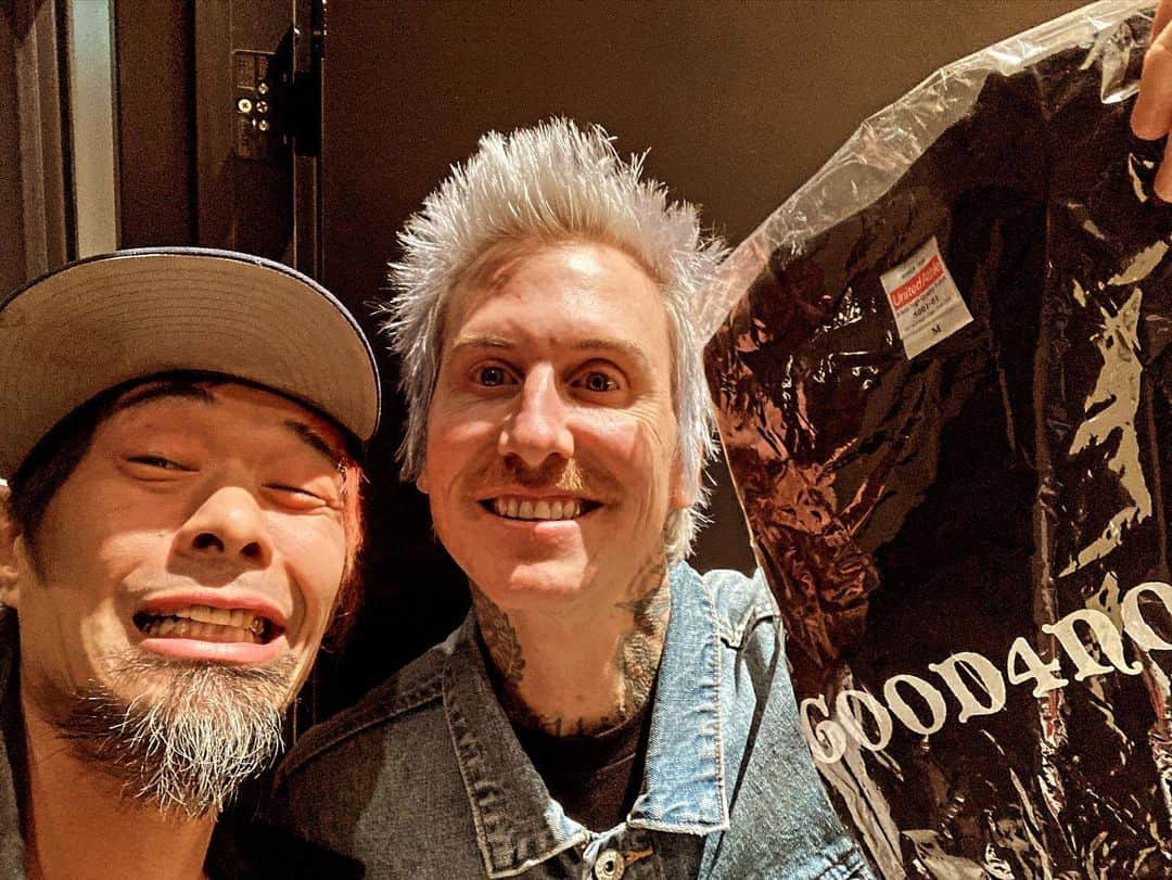 U-tanのインスタグラム：「7年ぶりの再会！MESTのTonyと！メロコアかましてたわー！カッコ良かった！welcome to Osaka!!」