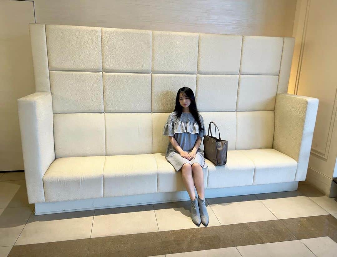 のインスタグラム：「まだ半袖で過ごせる気温いいなぁ☁️」