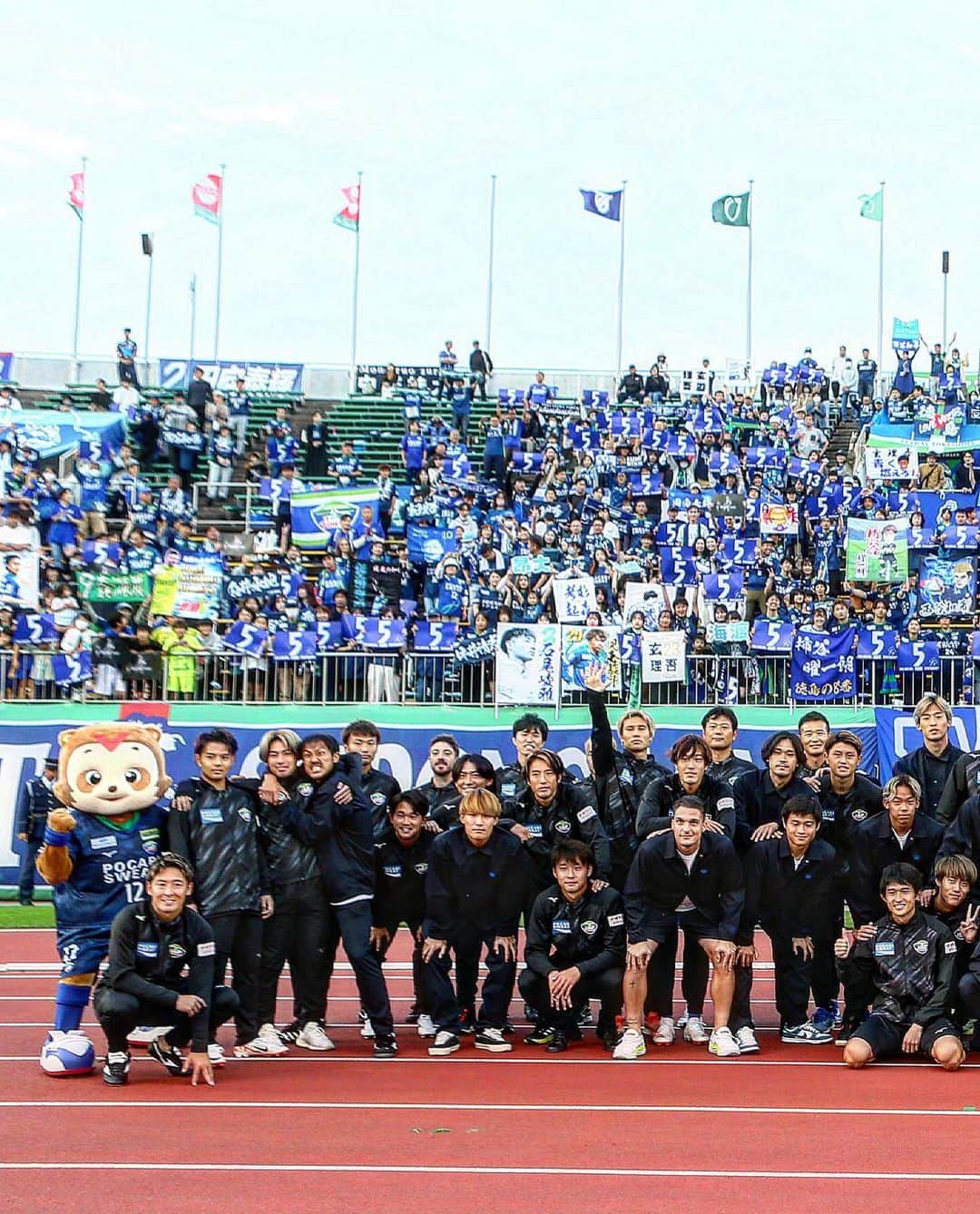 徳島ヴォルティスのインスタグラム：「🔵🟢  #徳島ヴォルティス #vortis」