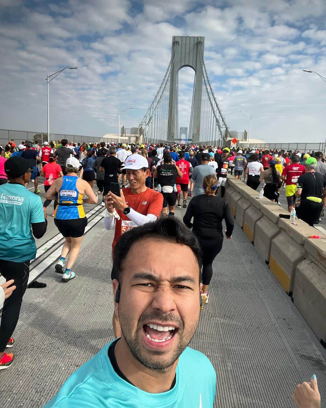 Raffi Ahmadさんのインスタグラム写真 - (Raffi AhmadInstagram)「Memorable New York Marathon 2023 ❤️ See You When I See You Again 🙏🇺🇸🇮🇩 Lanjuuuuuuut Terussss to Next Journey !!!!!」11月6日 11時45分 - raffinagita1717