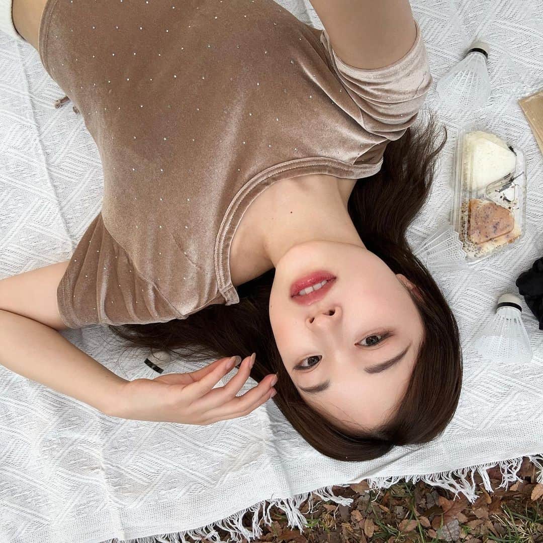 美月さんのインスタグラム写真 - (美月Instagram)「バトミントンピクニックしてきた平和だ🕊️ そして久しぶりの醤油ラーメン #らぁ麺すぎ本 です #美月 #fyp #昭和記念公園」11月6日 11時43分 - lxxe_myself.8