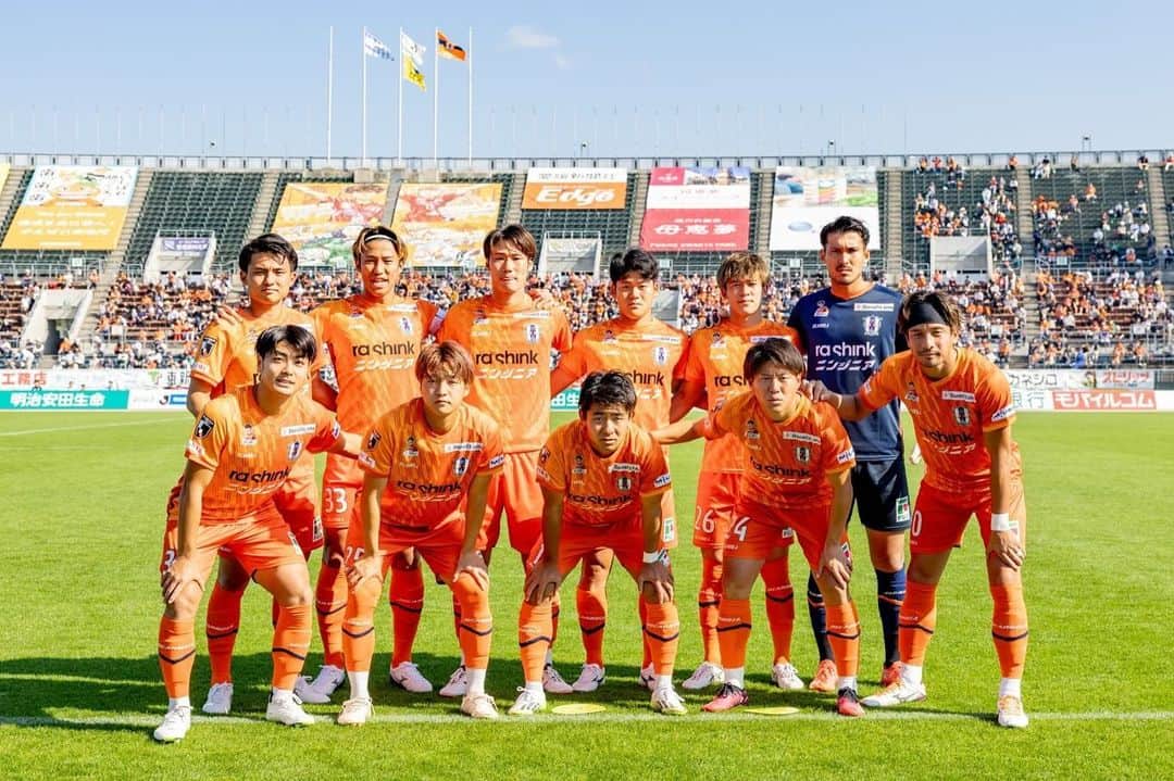 森下怜哉のインスタグラム：「応援ありがとうございました。  #愛媛FC #ナイス勝利 #37」