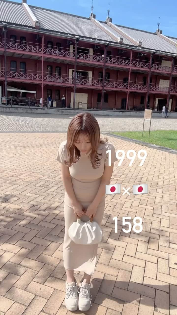 YUINAのインスタグラム：「どの私が好き〜？‎🤍」