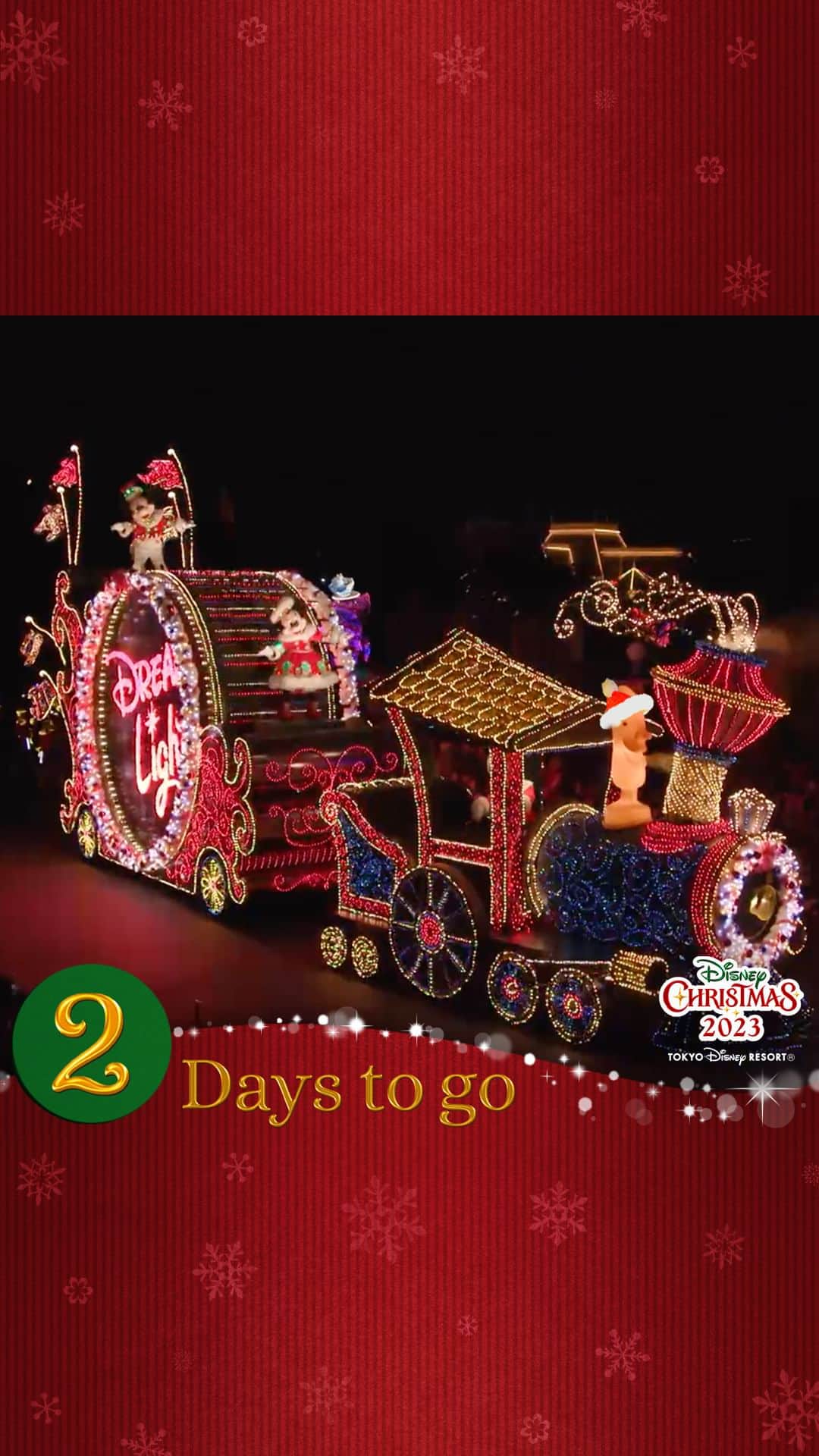 東京ディズニーリゾートのインスタグラム：「⁡ 「 #ディズニークリスマス 」の開催まで、あと2日🌟  東京ディズニーランドの夜を彩る「東京ディズニーランド・エレクトリカルパレード・ドリームライツ」がクリスマスバージョンに✨ クリスマスソングにアレンジされた音楽にあわせ、ディズニーの仲間たちもクリスマスの衣装で登場します✨ ⁡ #東京ディズニーリゾート40周年 #東京ディズニーリゾート #東京ディズニーランド #disneychristmas #tokyodisneyresort #tokyodisneyland」