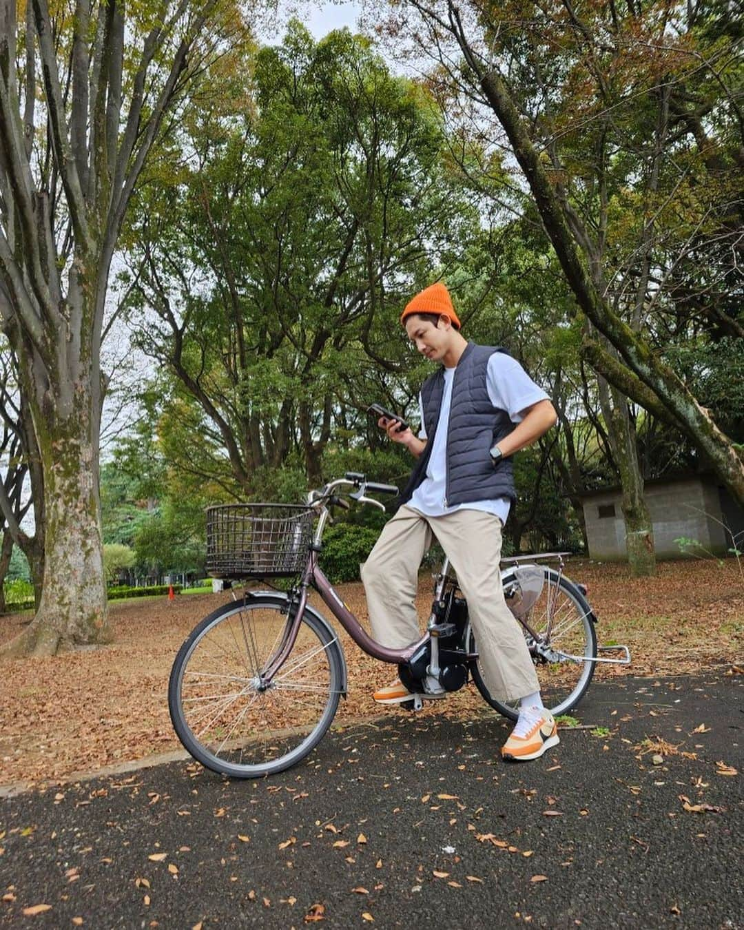 チャンミンさんのインスタグラム写真 - (チャンミンInstagram)「いい天気☕️🍂🍁🎶🚲💪」11月6日 12時59分 - changmin88