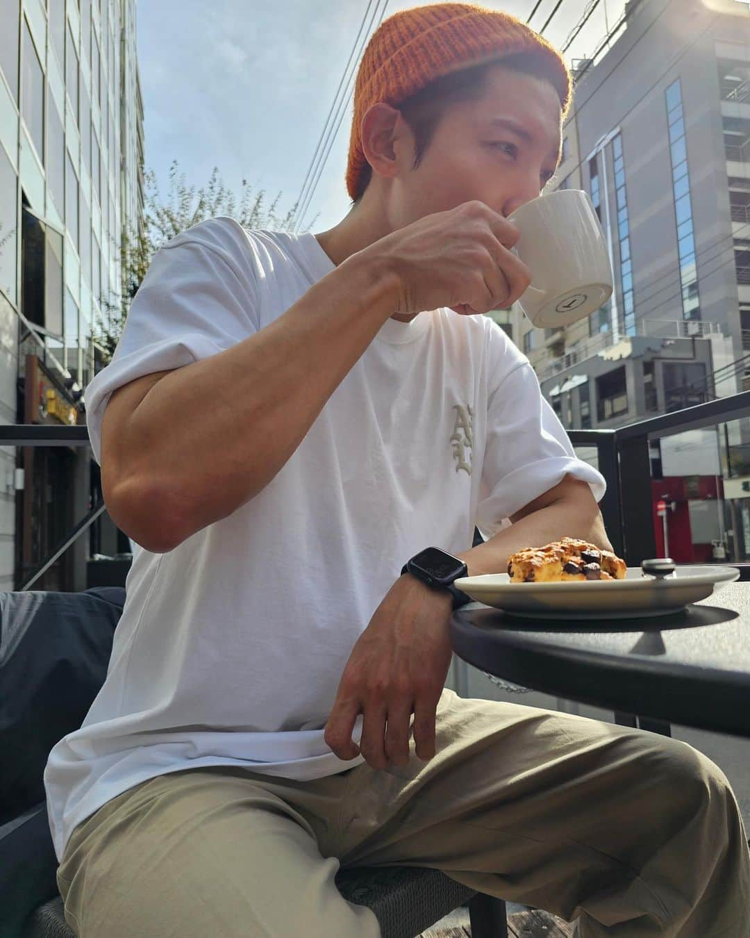 チャンミンさんのインスタグラム写真 - (チャンミンInstagram)「いい天気☕️🍂🍁🎶🚲💪」11月6日 12時59分 - changmin88