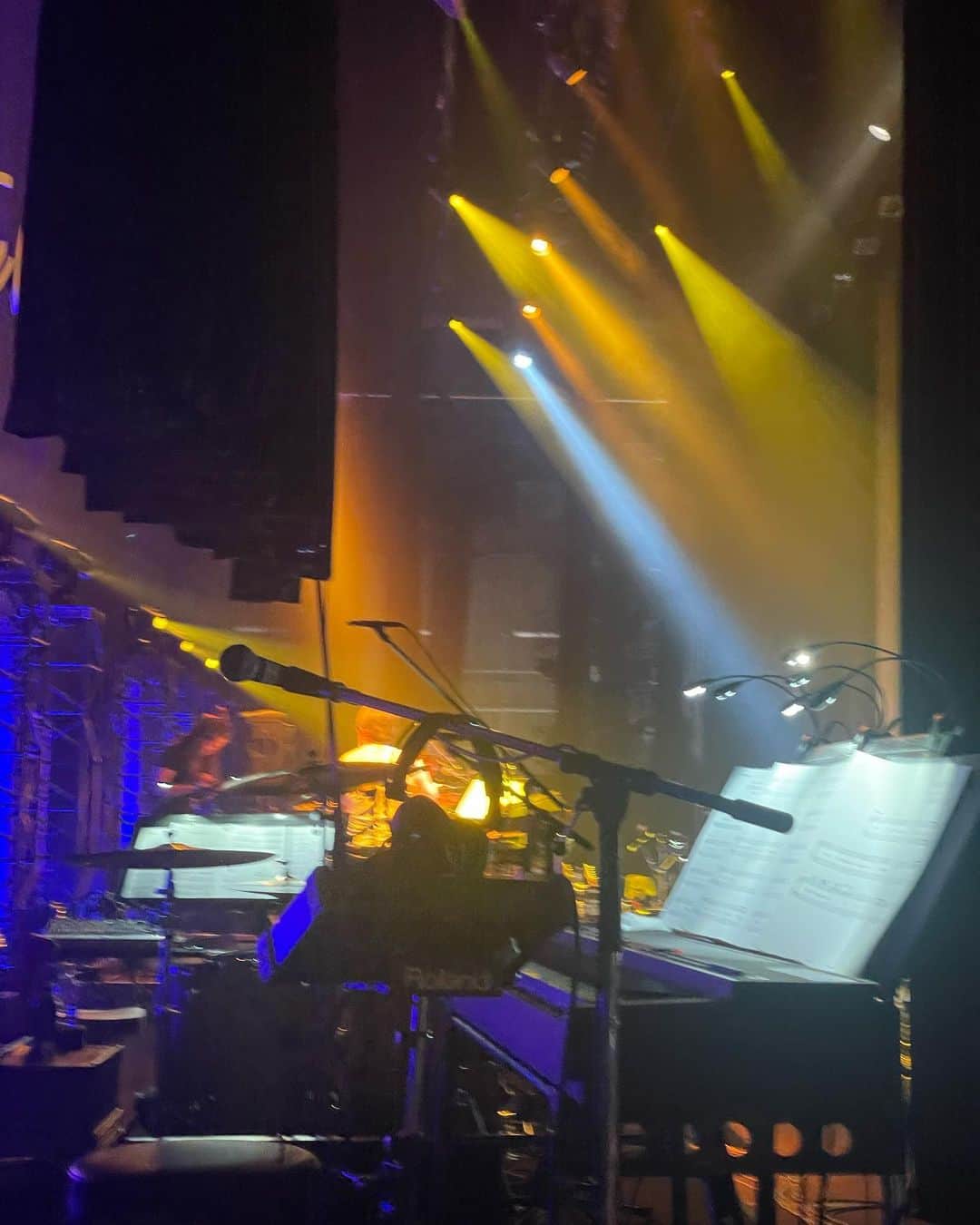 杏里さんのインスタグラム写真 - (杏里Instagram)「・ ・ 林哲司の作曲活動50周年記念 「ザ・シティ・ポップ・クロニクル 林哲司の世界 in コンサート」に参加しました。  エモーションとノスタルジアが交差する 素晴らしいコンサート。 この特別な瞬間を共有できました。  林さん、50周年おめでとうございます！ これからも心に響くメロディーで 世界中の人々を魅了し続けてください。  そして、いつまでも変わらない可愛い伊代ちゃん  安部潤さん、大滝裕子さんをはじめ音楽仲間が集結したコンサートは、とても貴重でした。  #杏里　#anri」11月6日 13時02分 - anri1105