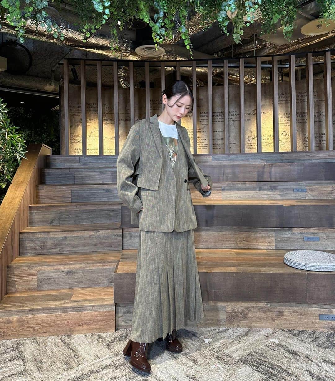 朝日奈央さんのインスタグラム写真 - (朝日奈央Instagram)「#あさひ衣装 🩶🕺」11月6日 13時13分 - pop_step_asahi