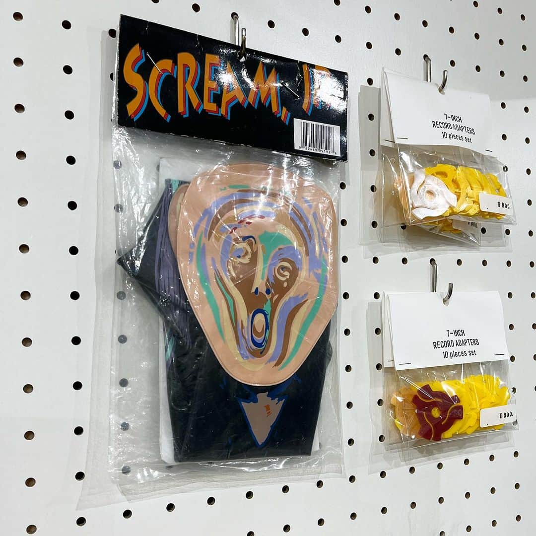 ジャムルのインスタグラム：「1993 THE SCREAM BALLOON DOLL  #jammru#balloondoll#screamjr #大阪古着屋#心斎橋古着屋#usedmix #osaka  #fashion  #streetstyle  #streetfashion  #vtg  #vintage  #used  #usedclothing  #古着 #古着屋 #ファッション #70s #80s #90s」