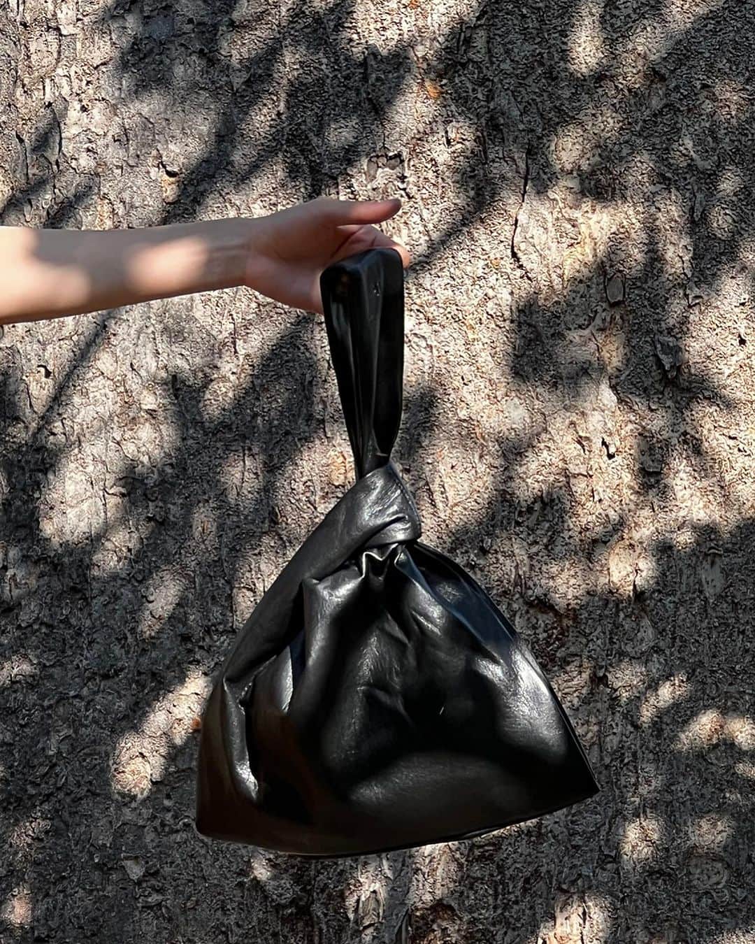 のインスタグラム：「New Arrival @nanushka   ・JEN Bag  #nanushka #sister_tokyo」