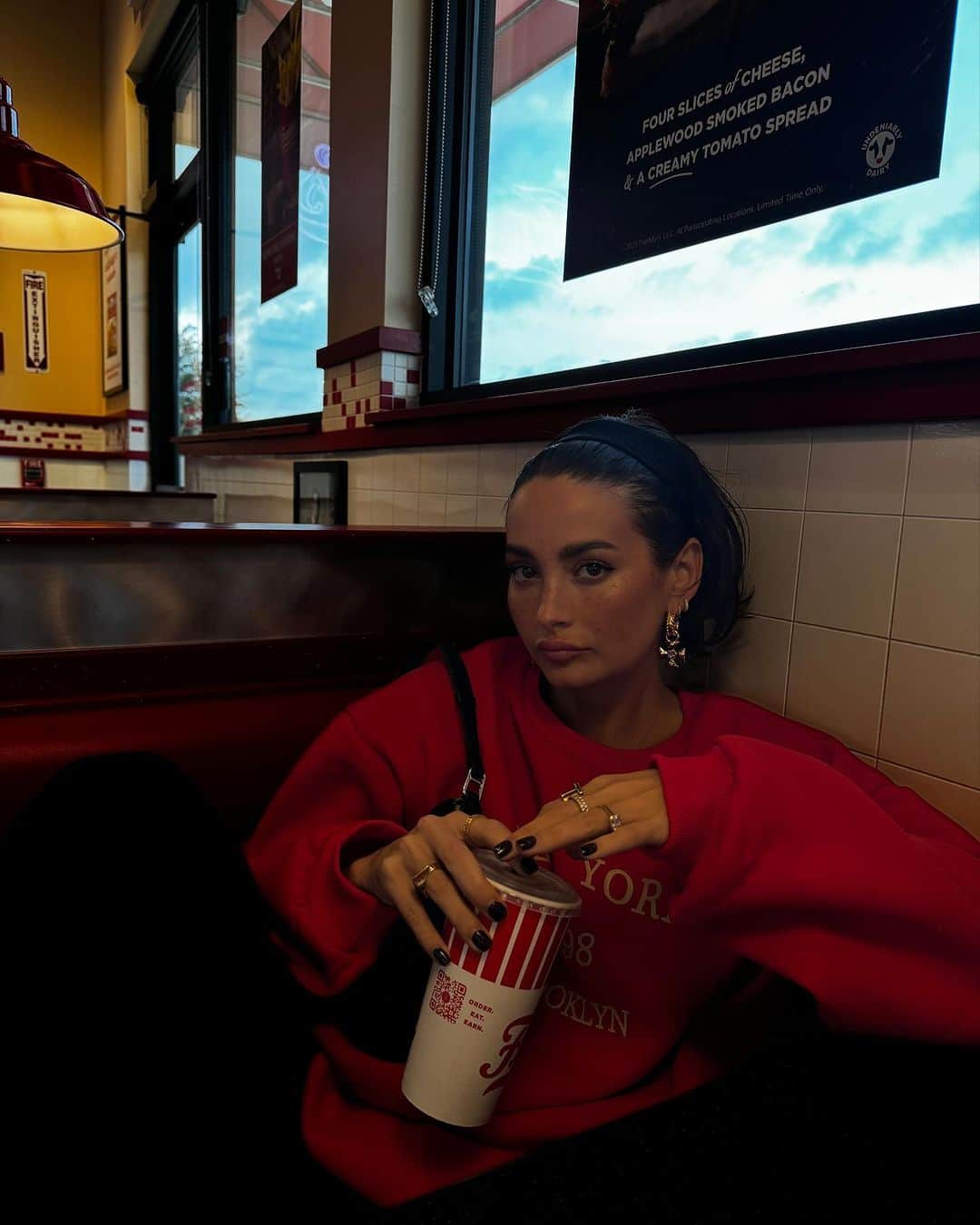 テイラー・ラシェのインスタグラム：「underrated」