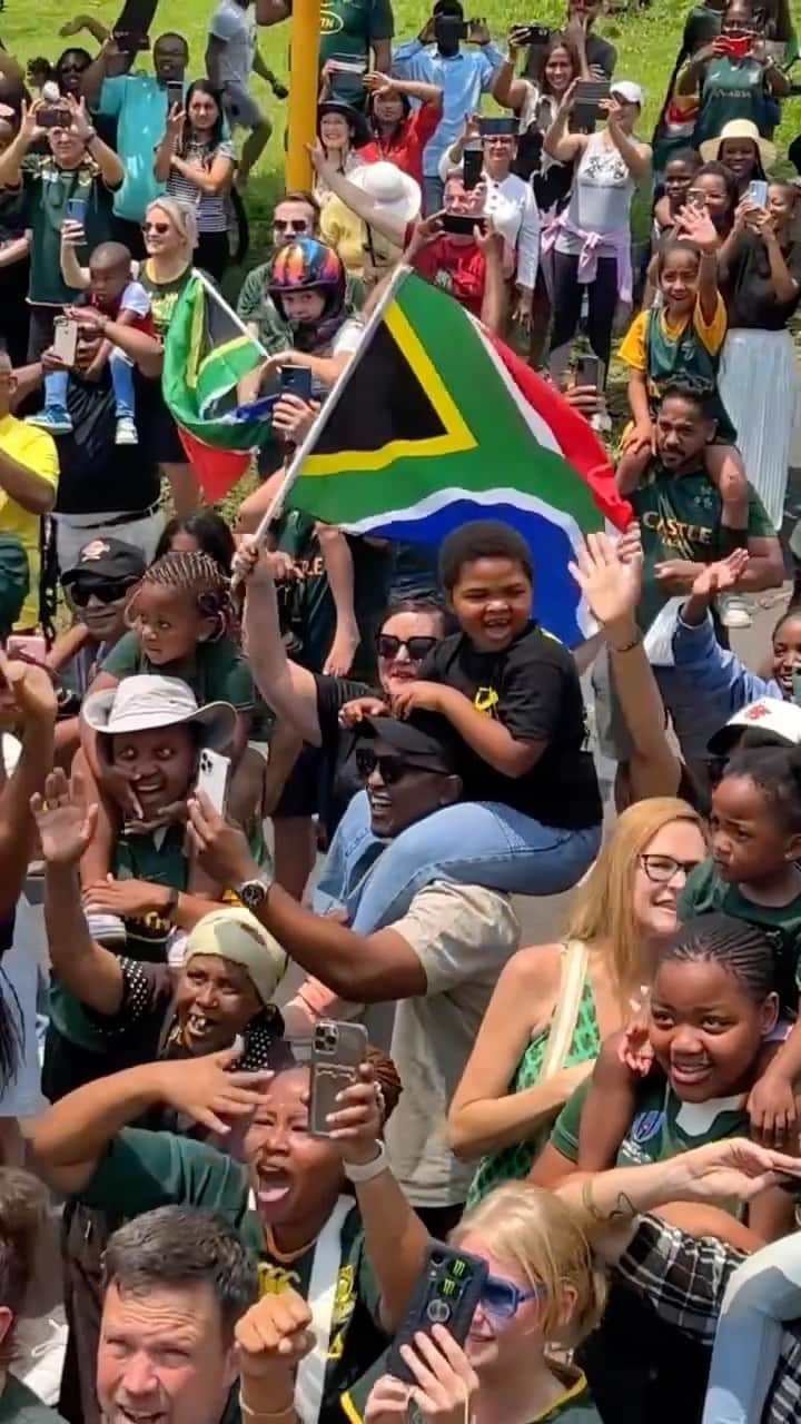 ラグビー南アフリカ代表のインスタグラム：「“Thank you South Africa, you gave us hope and inspired us” 🇿🇦 #Springboks #StrongerTogether」