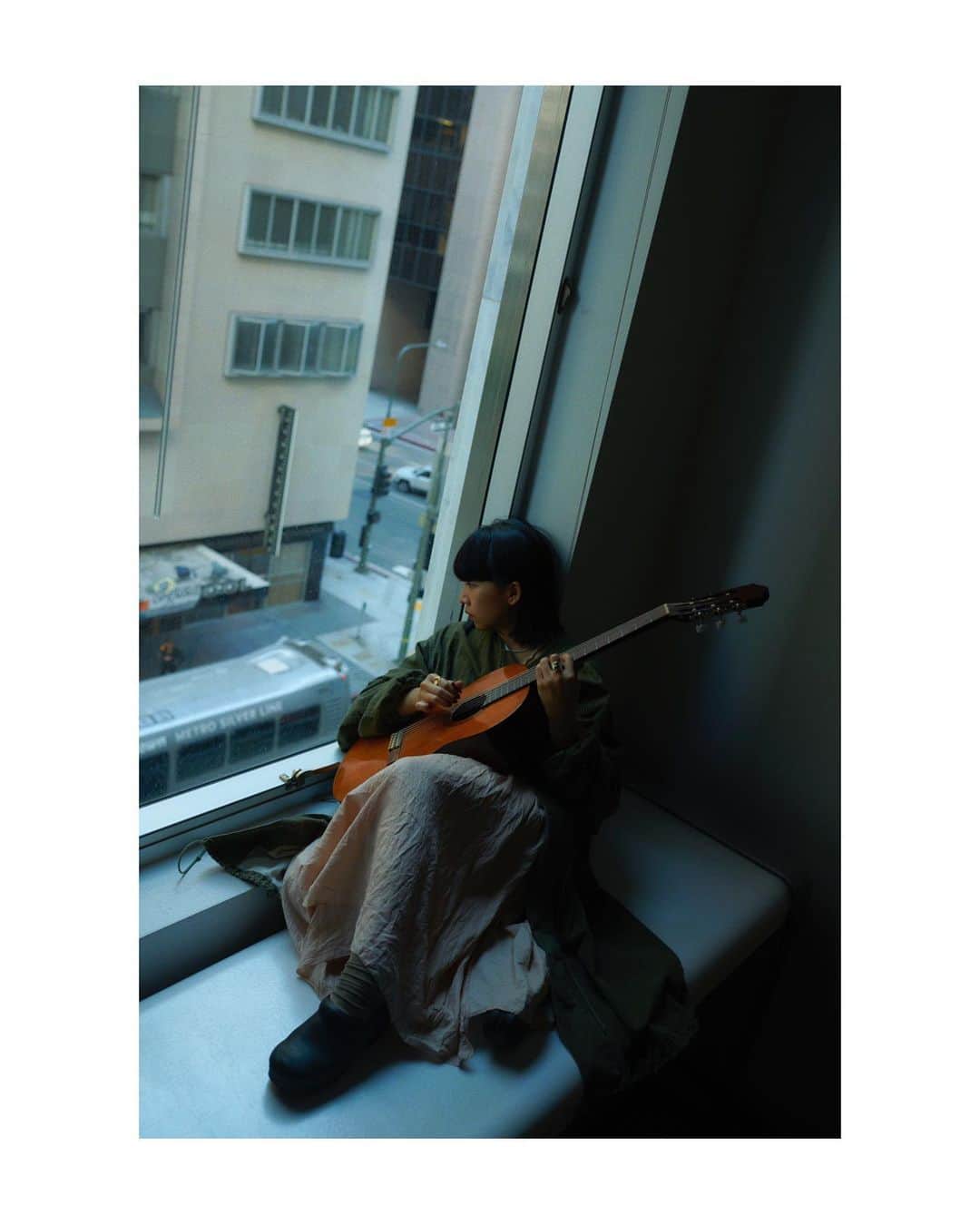 青葉市子のインスタグラム：「September 2023 Los Angeles  at Seiko's house  @rustic_farm_california   🌿🐓◻️🫘🫒🌼  📷 @tengoyola」