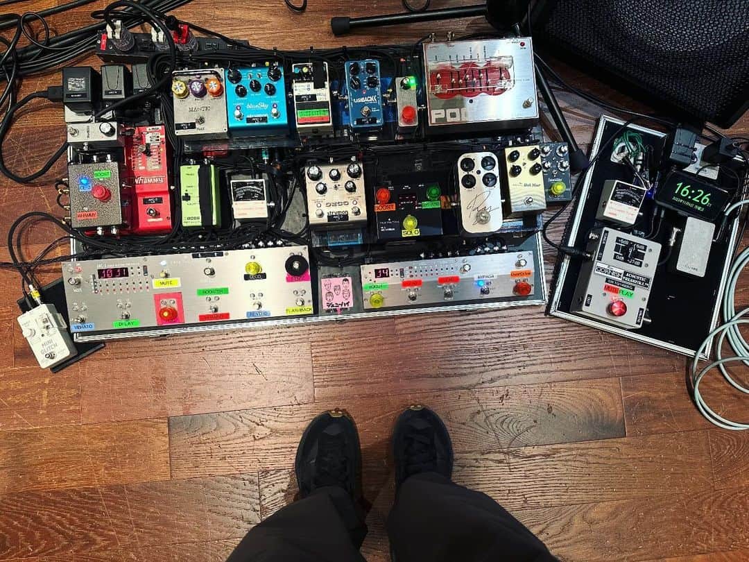 川谷絵音のインスタグラム：「礼賛ツアーリハーサル。ボードがちょっとだけ変わりました。新曲モリモリやります。よろしくね。」