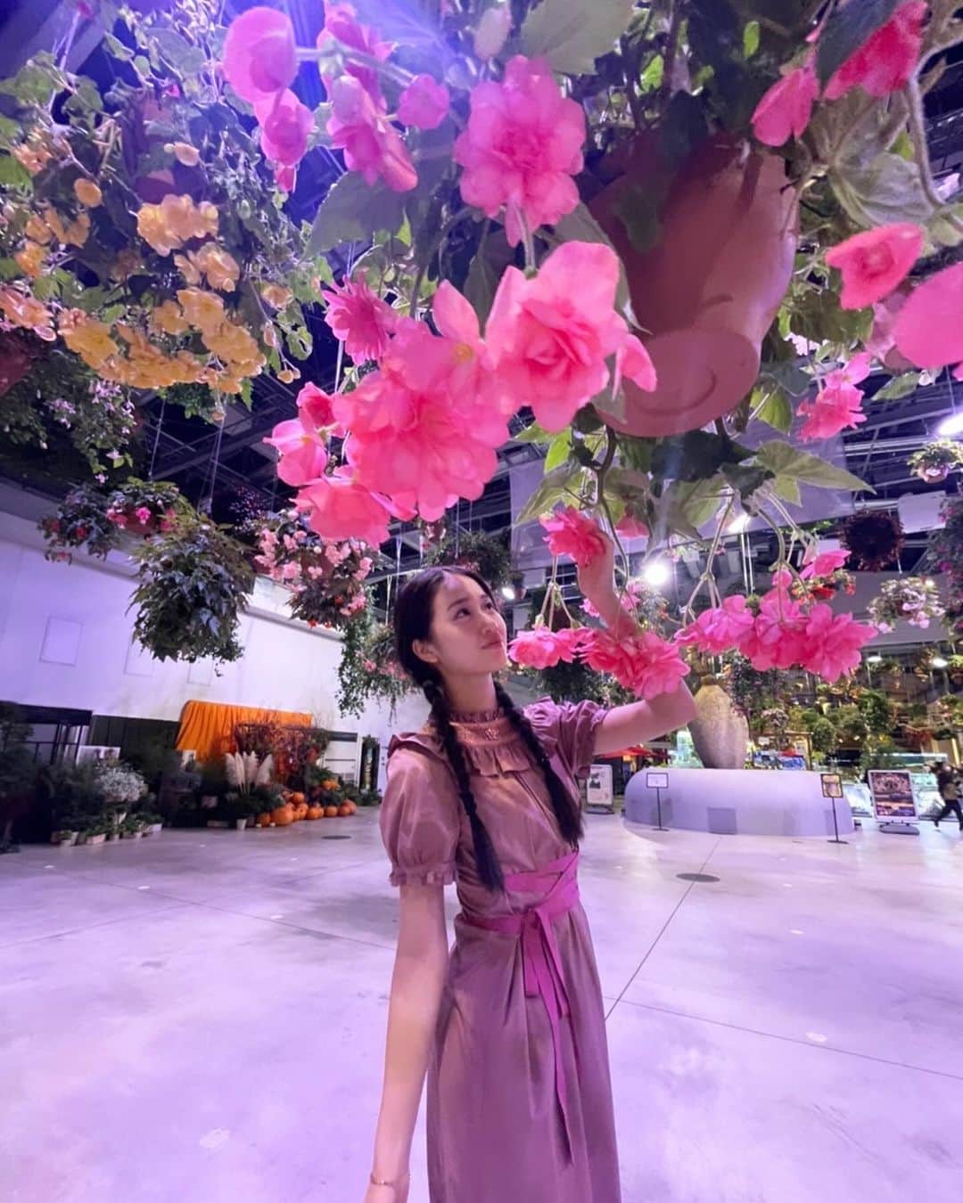 天翔愛さんのインスタグラム写真 - (天翔愛Instagram)「memories of summer🧚🌷🌷  #ritsu  #flower #flowergarden」11月6日 17時20分 - ai_tensho_official