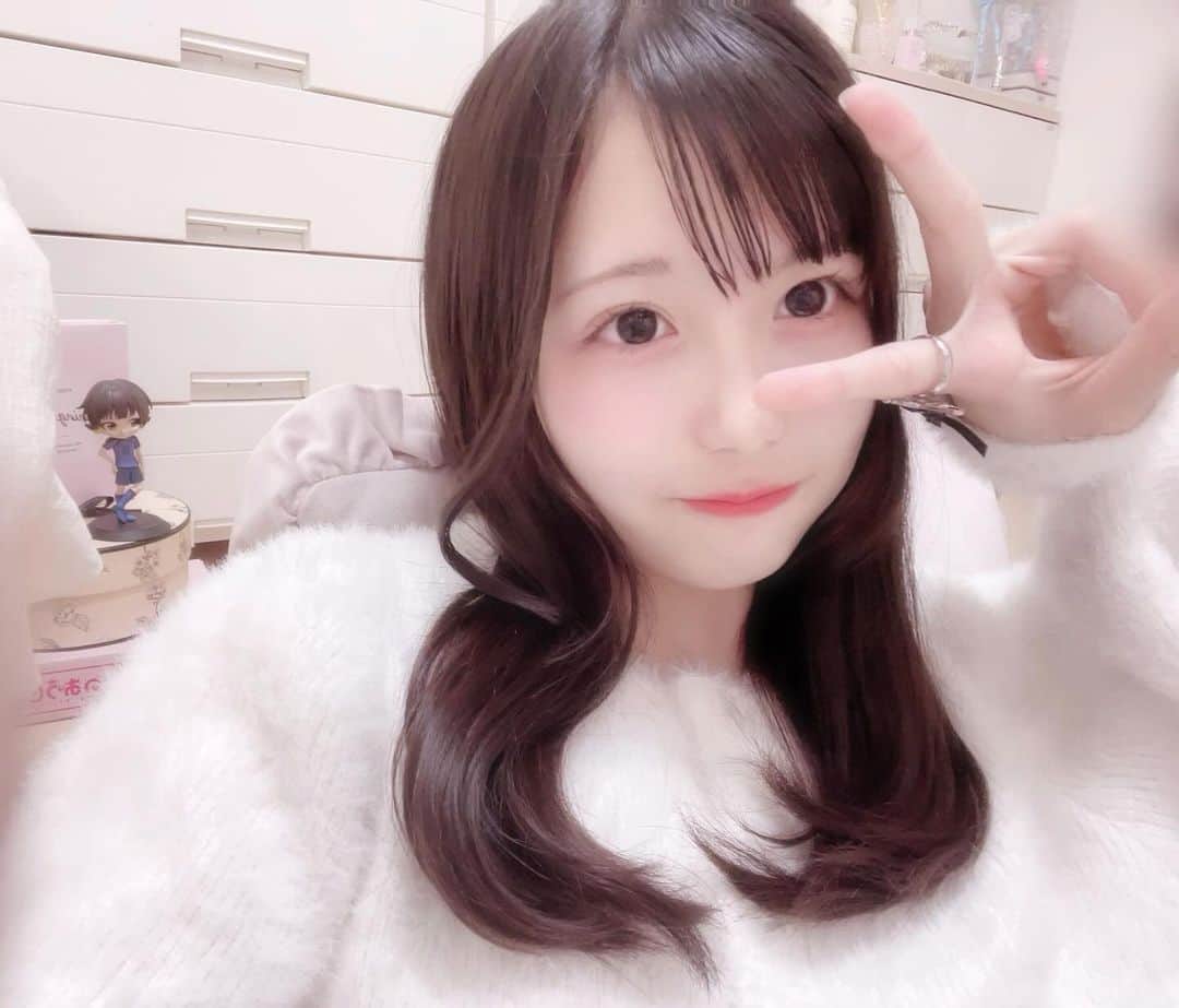 中田華月のインスタグラム：「みんな最近何してる…💭？♡ テストとかで大変です、受験まであと少しで焦りまくってます😭‪💧‬ 受験生のみんな頑張ろうね💘🎶 息抜きでrizin見ようかな‎！！  #pr  #abema  #abematv  #アベマでrizin  #08」